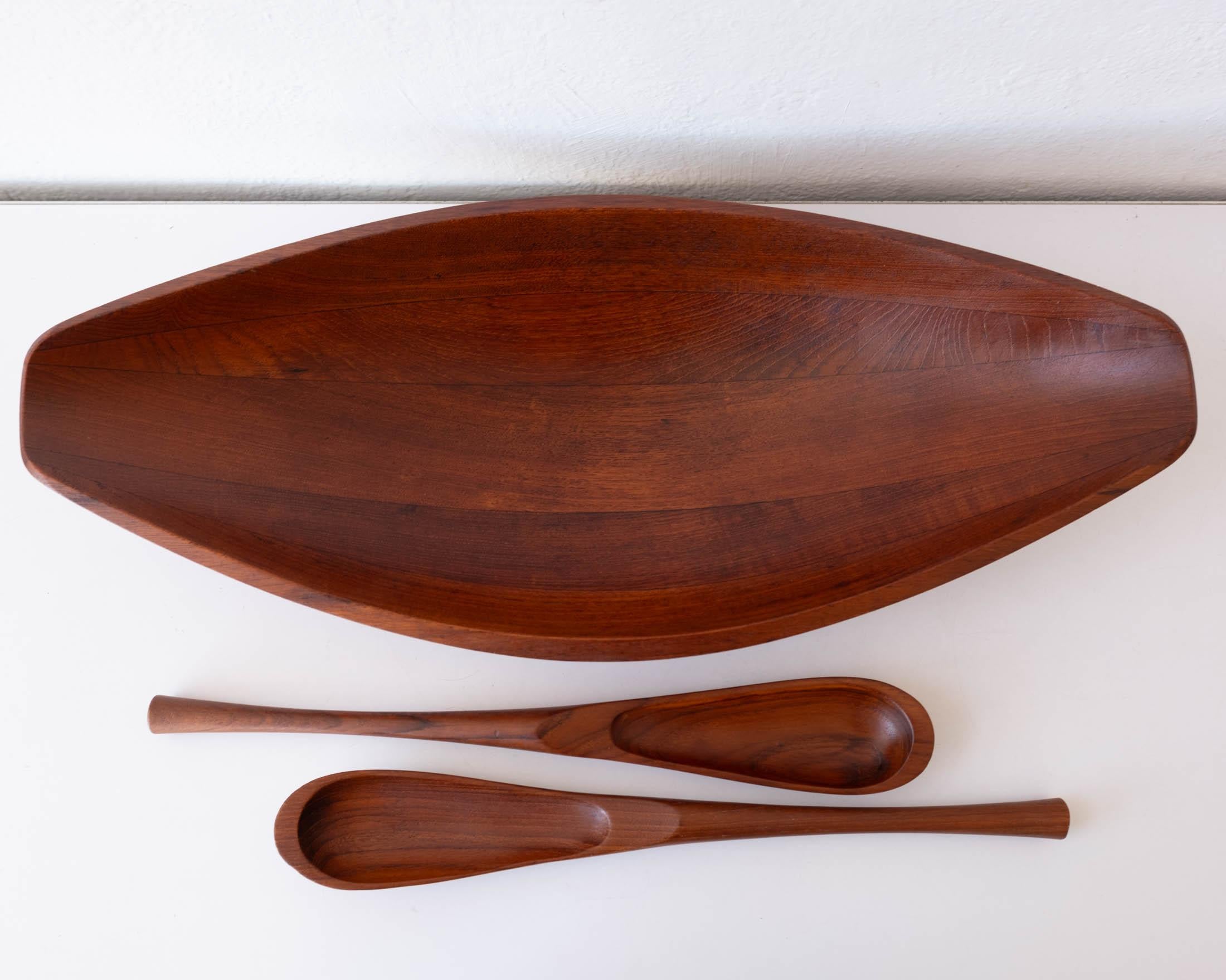 Teak Sculptural Canoe Bowl and Tongs by Jens Quistgaard for Dansk In Good Condition In San Diego, CA