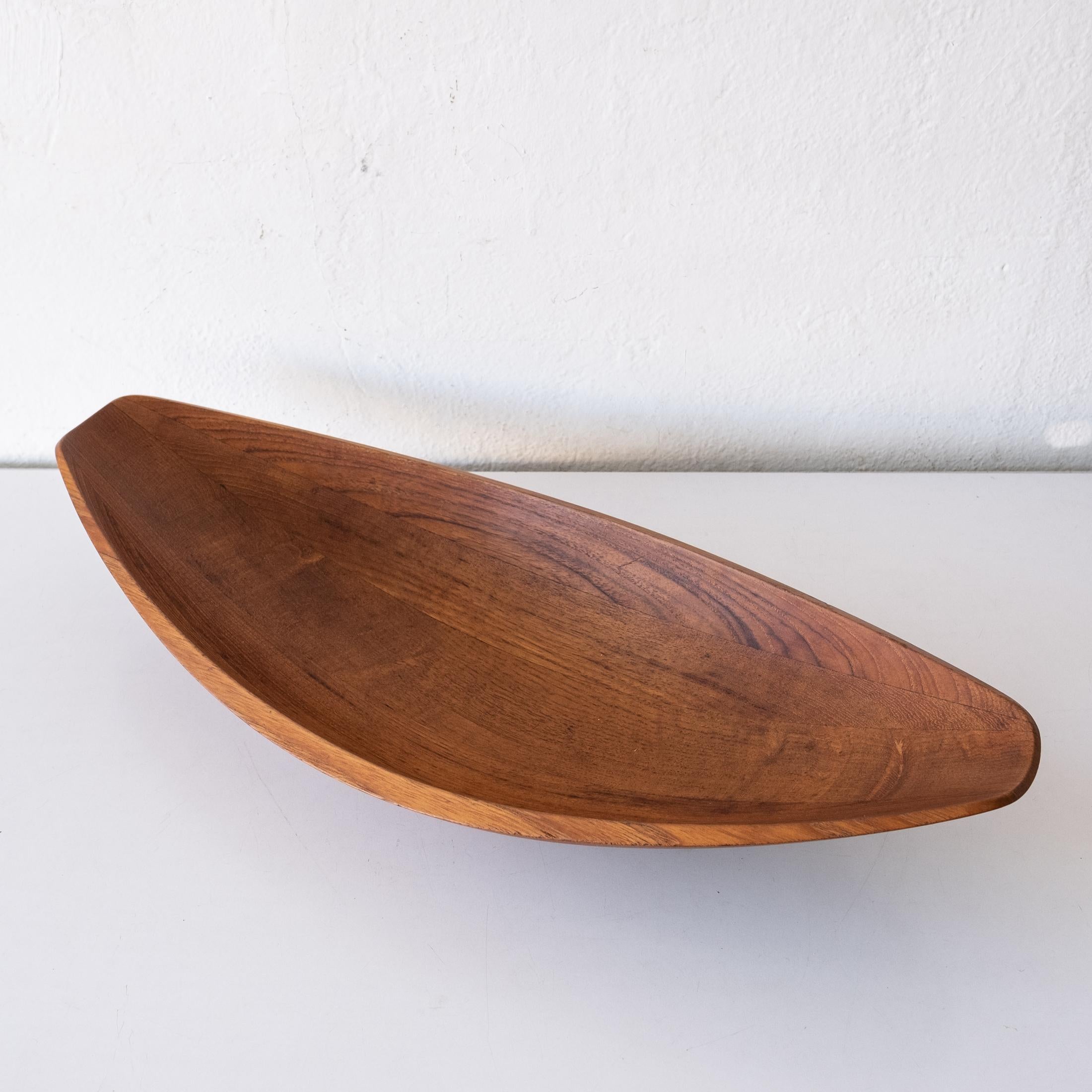 Mid-Century Modern Teak Sculptural Canoe Bowl by Jens Quistgaard for Dansk