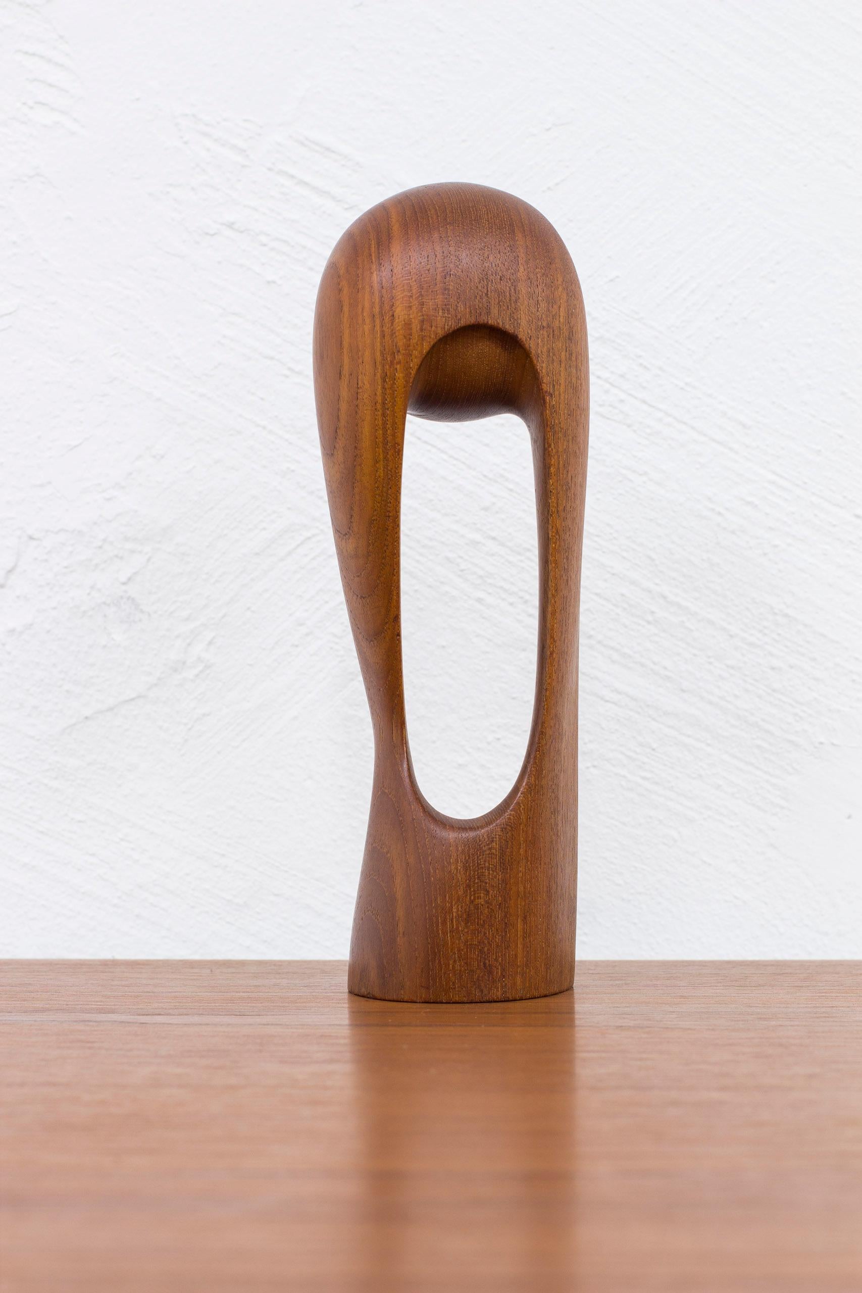 Teak Sculpture by Simon Randers, Produced in Denmark During the, 1950s In Good Condition For Sale In Hägersten, SE