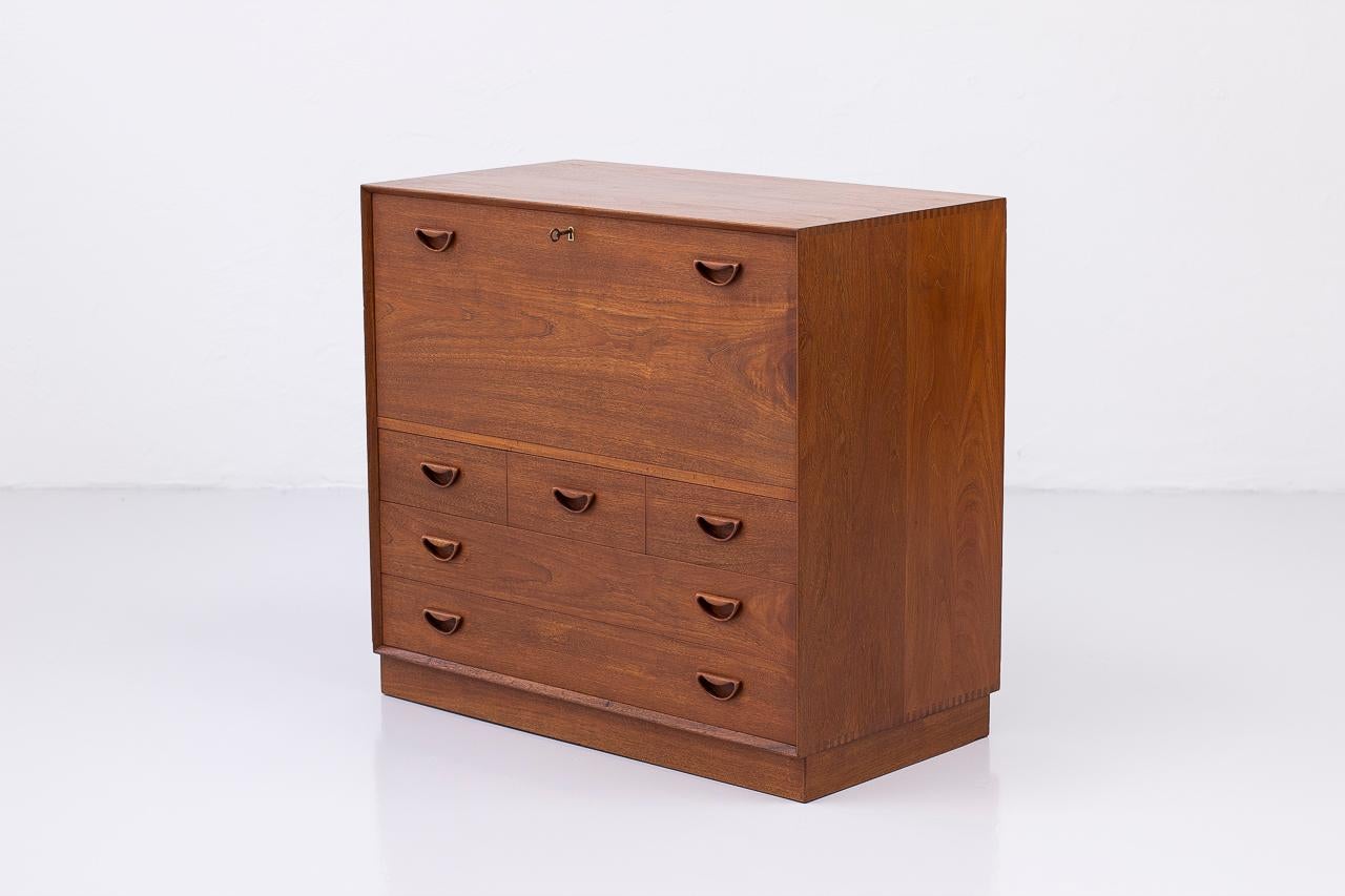 Secreter de teca de Hvidt & Mølgaard-Nielsen, Dinamarca Escandinavo moderno en venta