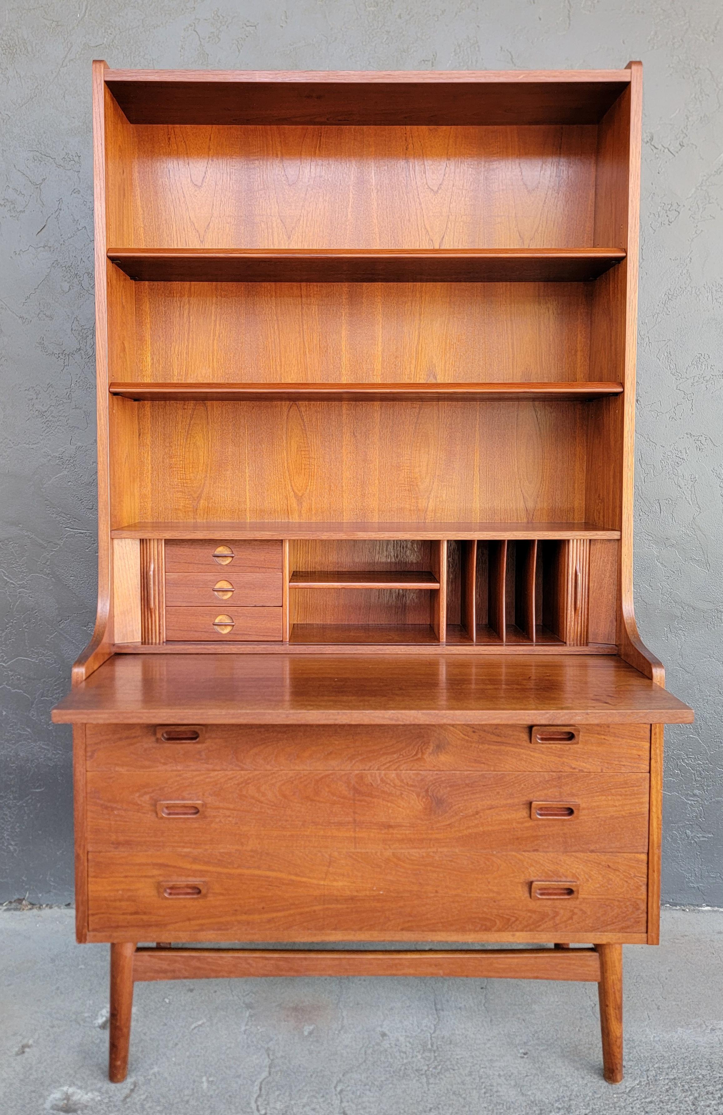 Libreria da scrivania in teak di Johannes Sorth per Bornholm Mobelfabrik in vendita 10
