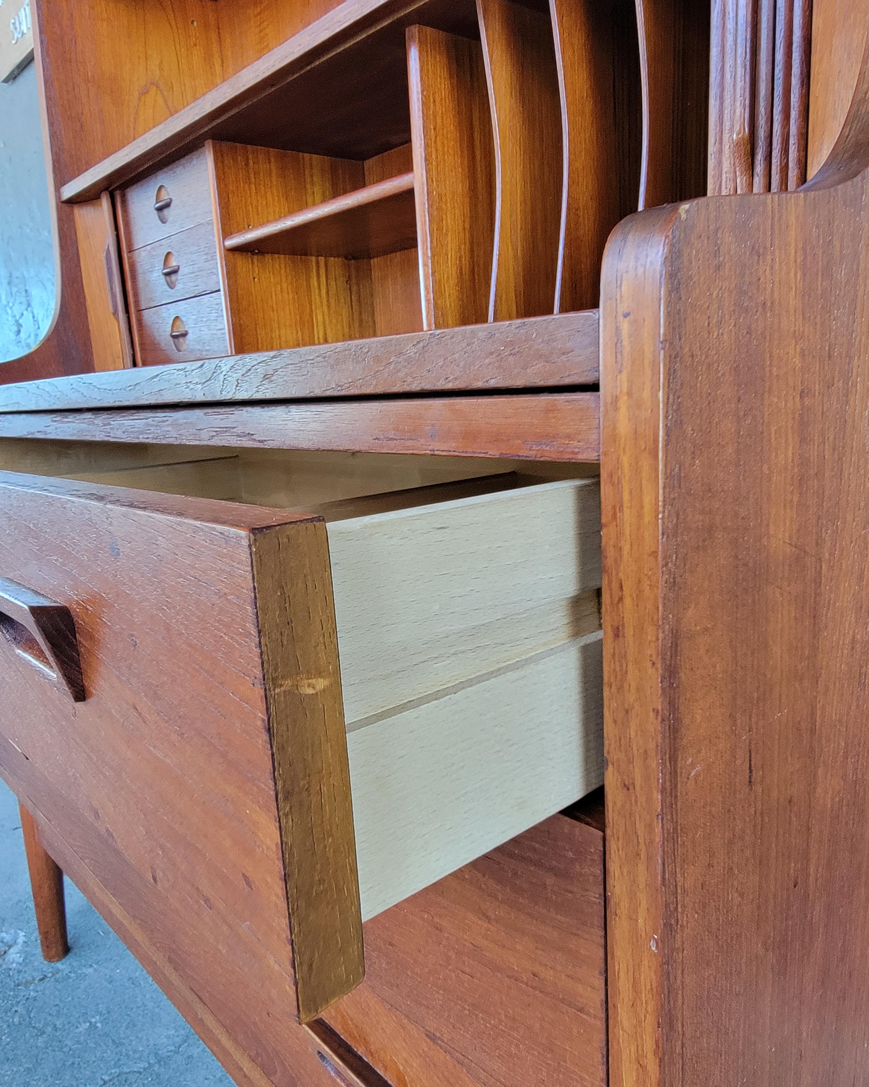 Libreria da scrivania in teak di Johannes Sorth per Bornholm Mobelfabrik in vendita 2