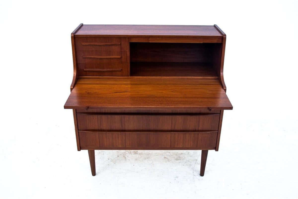 Secretary-Schreibtisch aus Teakholz, dänisches Design, 1960er Jahre, neu lackiert (Mitte des 20. Jahrhunderts) im Angebot
