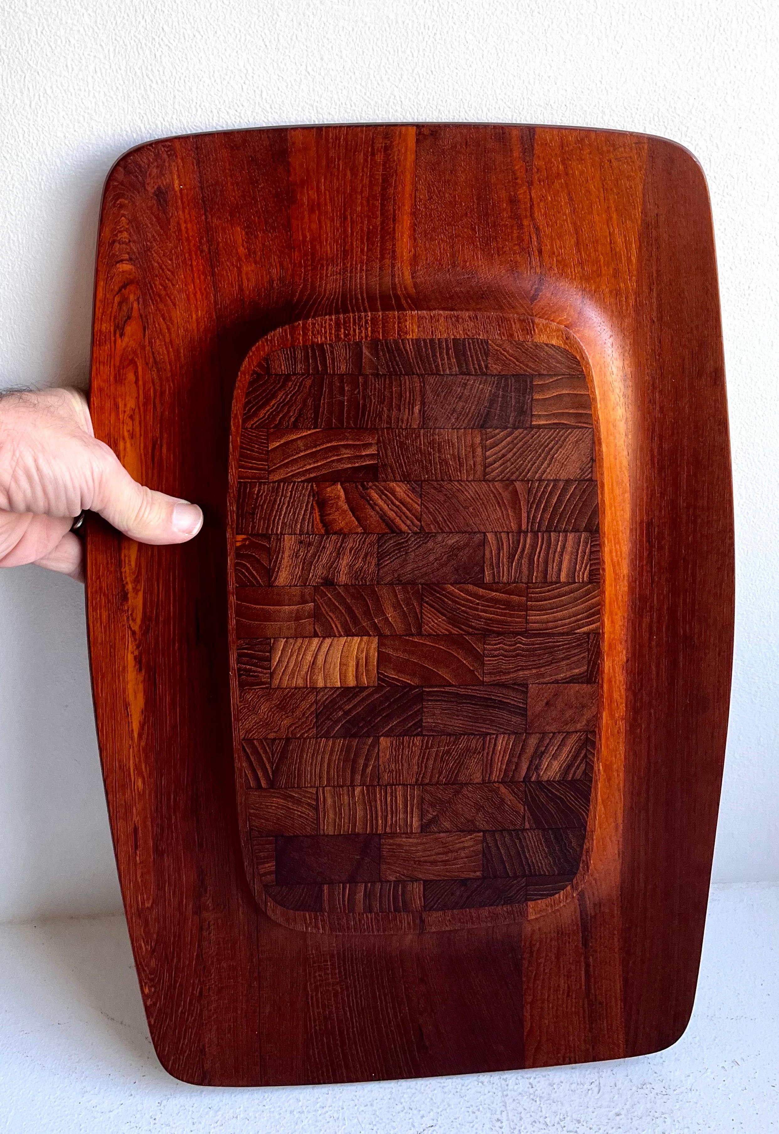 Serviertablett aus Teakholz Charcuteriebrett von Jens Quistgaard für Dansk, 1960er Jahre (Mitte des 20. Jahrhunderts) im Angebot