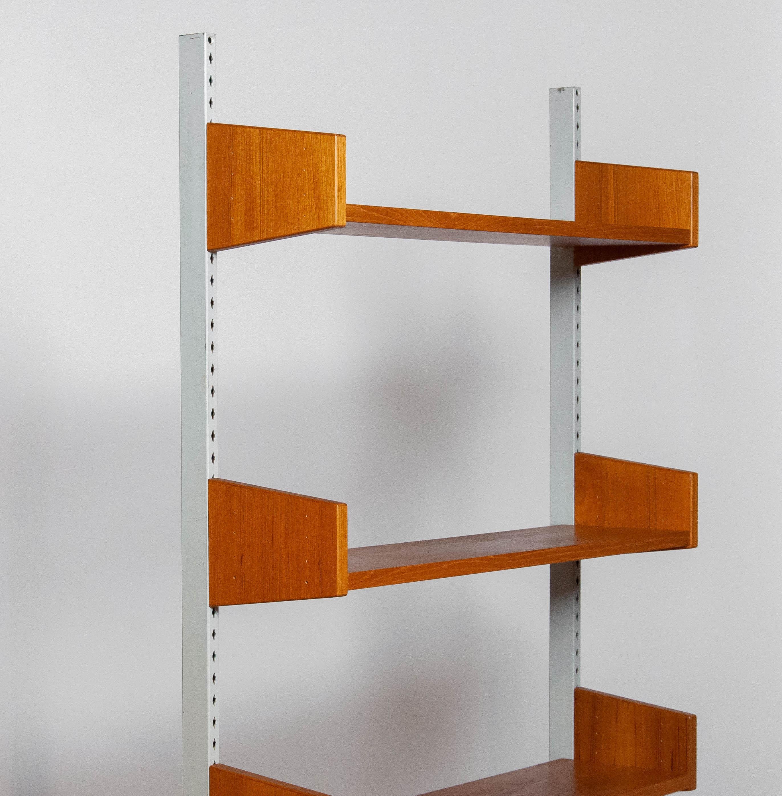 Teak Shelf System / Bookcase In Teak With Steel Bars By Harald Lundqvist 1950's In Good Condition In Silvolde, Gelderland
