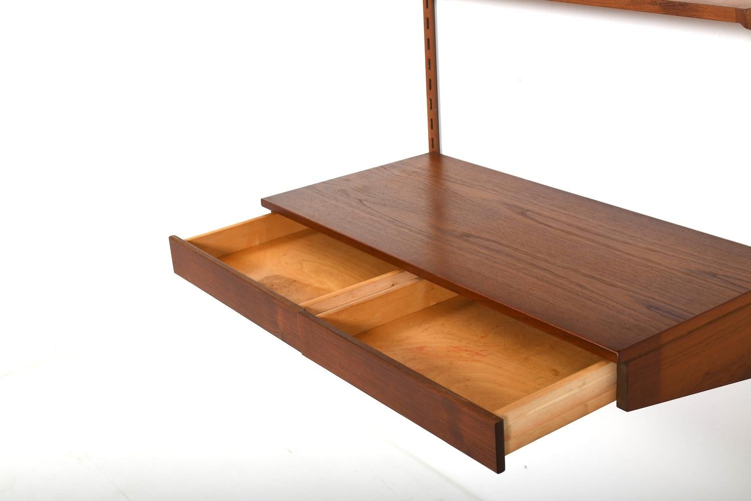 Teak Shelf System with Desk Top by Kai Kristiansen 1960s In Good Condition For Sale In Handewitt, DE