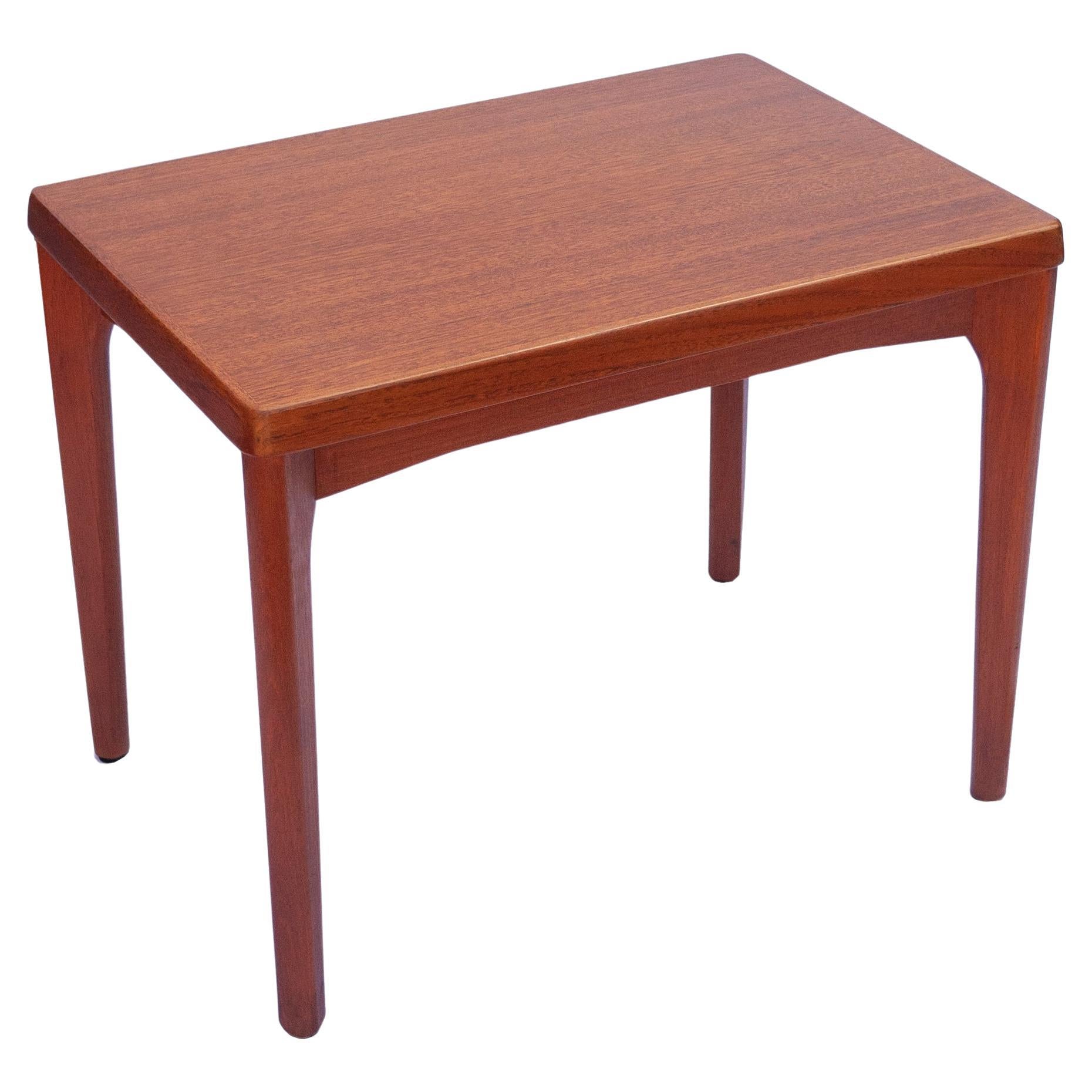 Teak Side Table by Henning Kjærnulf for Vejle Stole & Møbelfabrik, 1960s For Sale