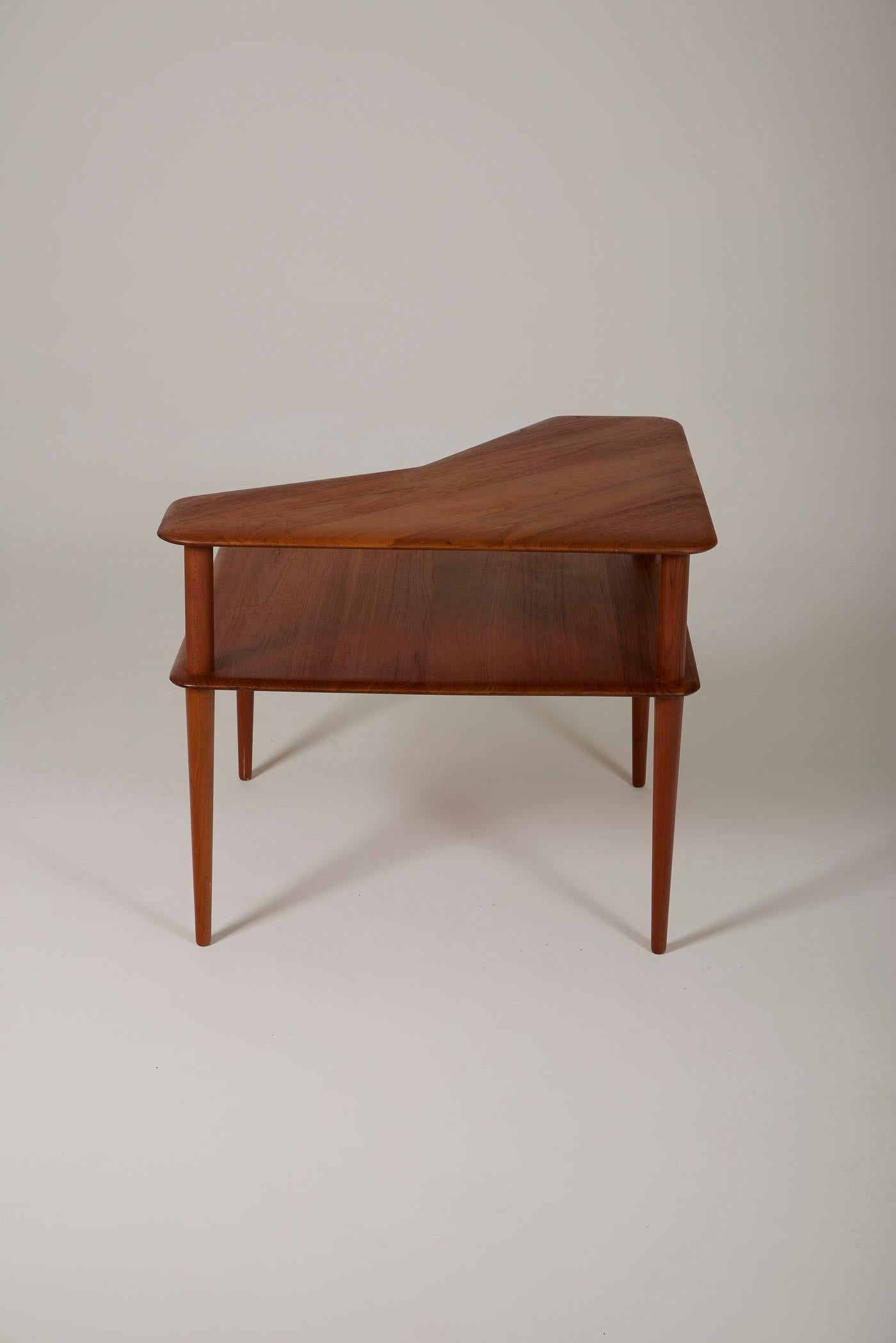 Teak side table by Peter Hvidt & Orla Molgaard-Nielsen For Sale 4
