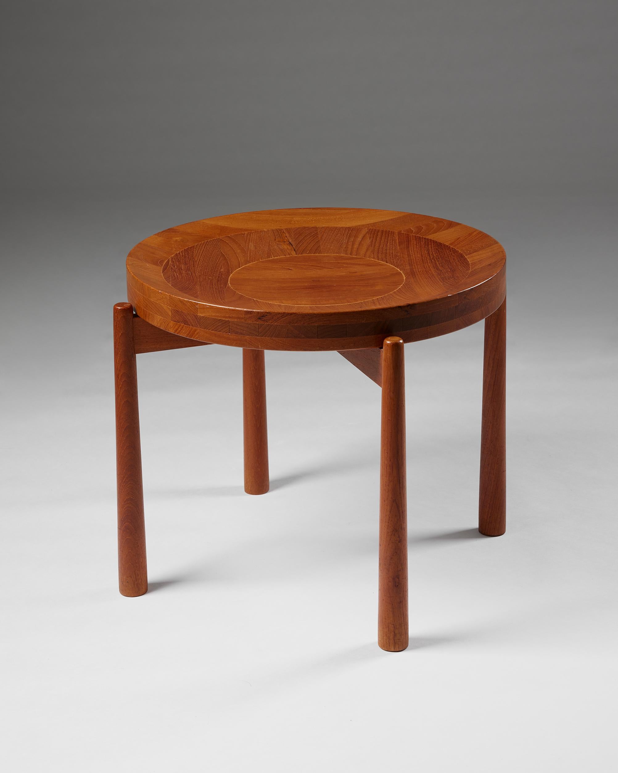 Table d'appoint conçue par Jens Quistgaard, Danemark. 1950s

Teck.