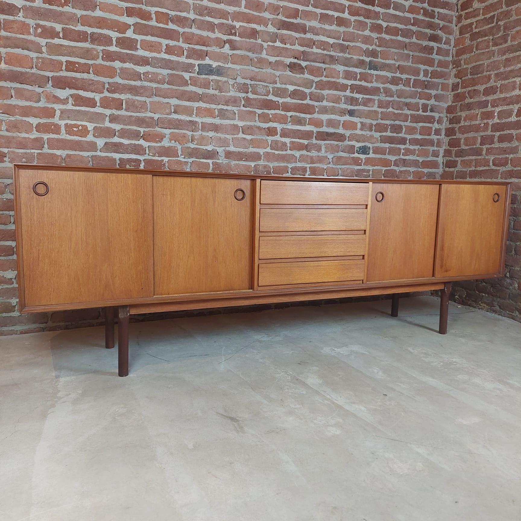 Mid-Century moderno Teak sideabord, Denmark 1960s in vendita