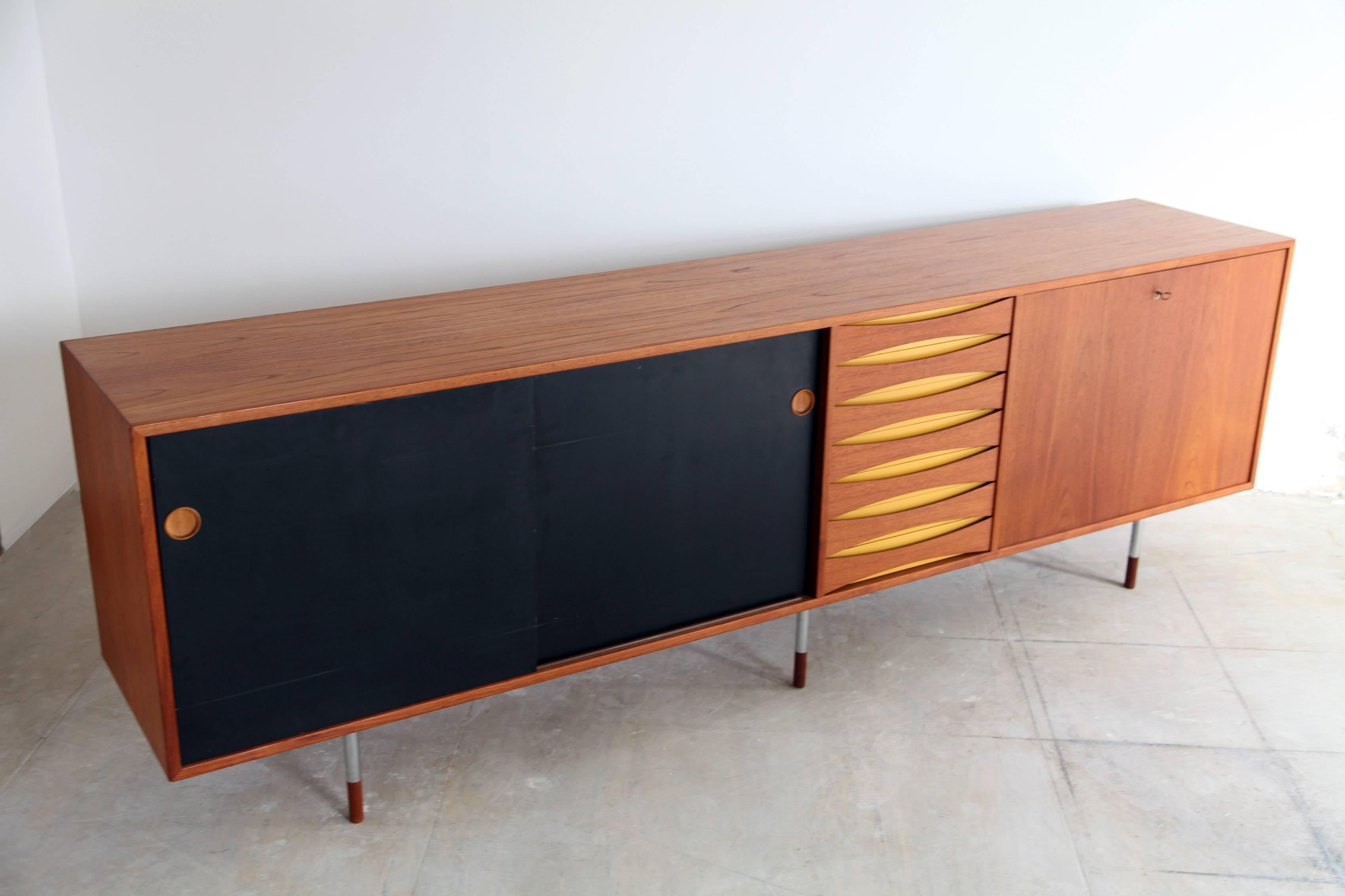 Sideboard 