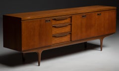 Buffet en teck par Greaves and Thomas, Angleterre, vers 1960