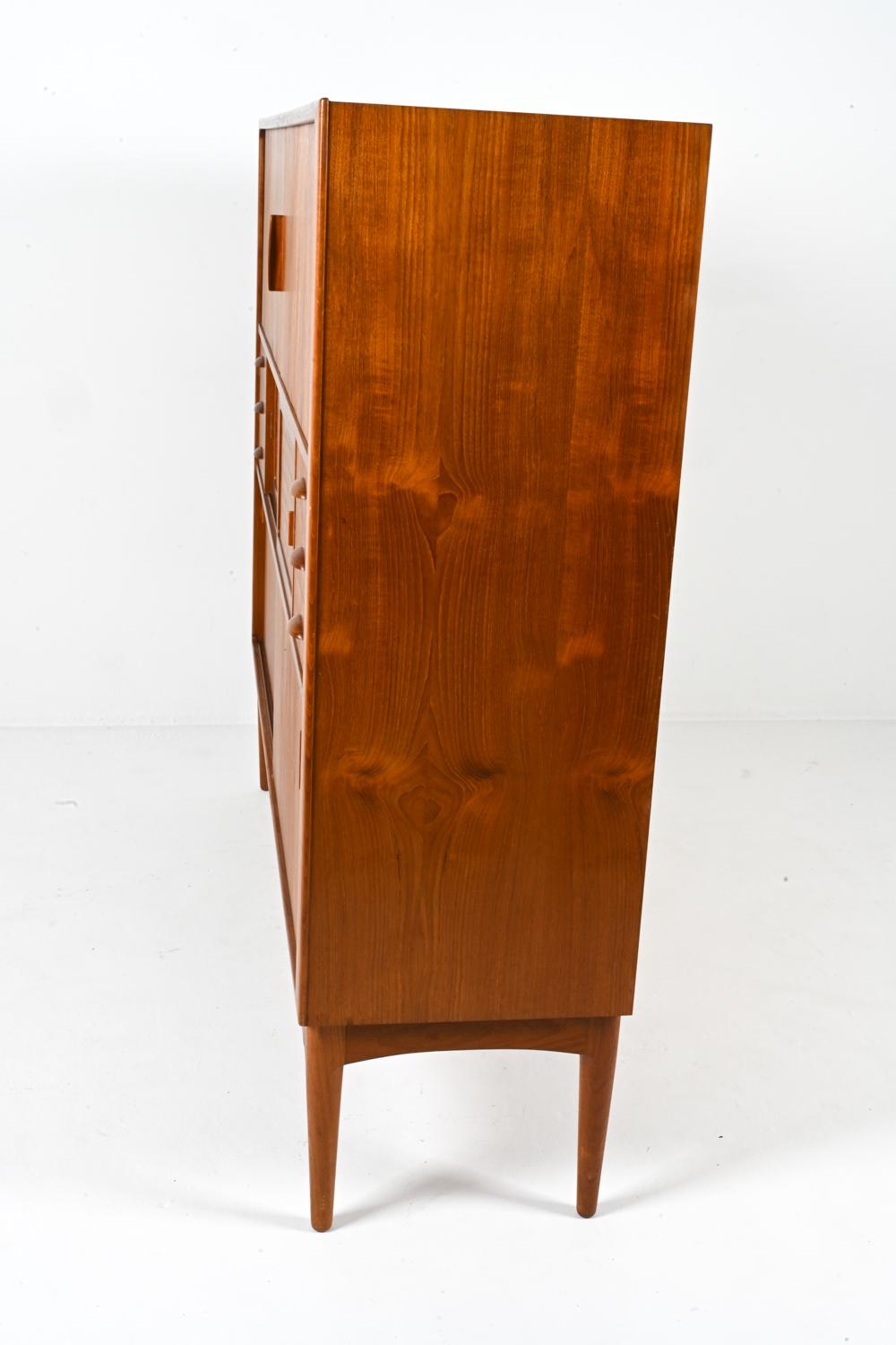 Teak Sideboard by Johannes Andersen for Uldum, Denmark 1960's For Sale 6
