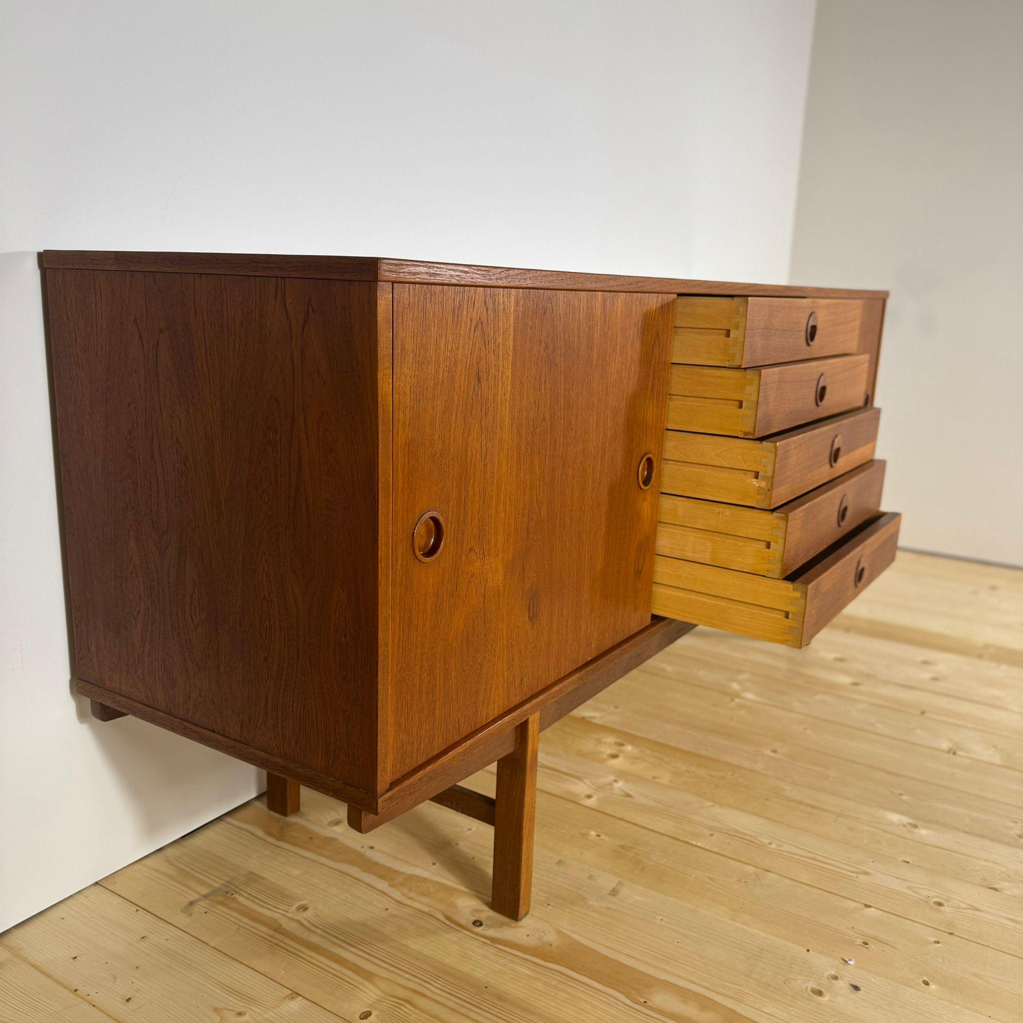 Danish Teak sideboard by Yngve Ekstrom for Dux For Sale