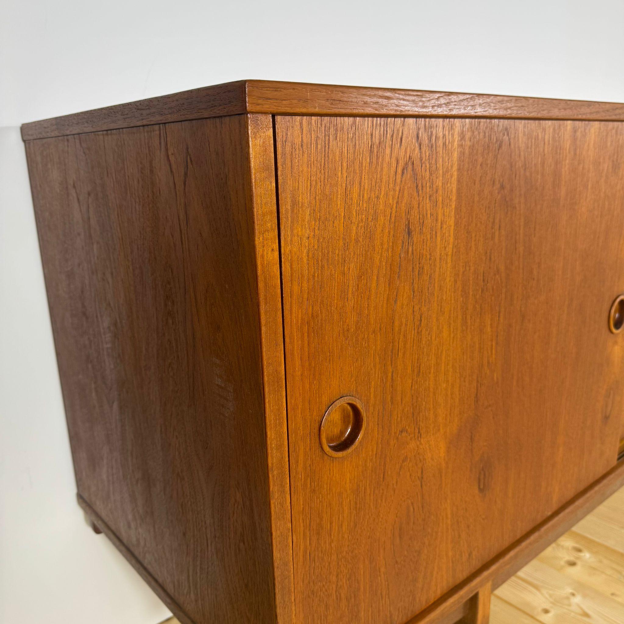 Mid-20th Century Teak sideboard by Yngve Ekstrom for Dux For Sale