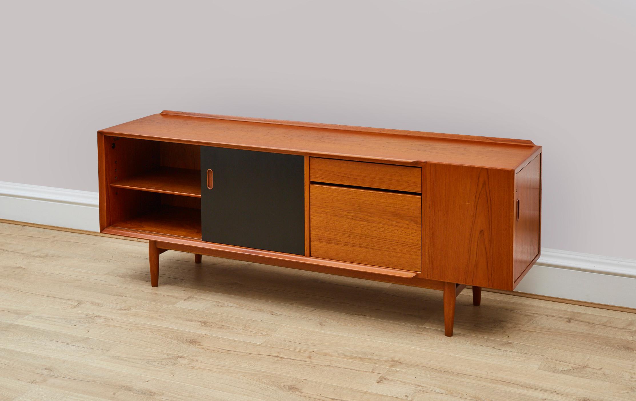 Teak Sideboard/Credenza by Arne Vodder for Sibast, 1960's 2