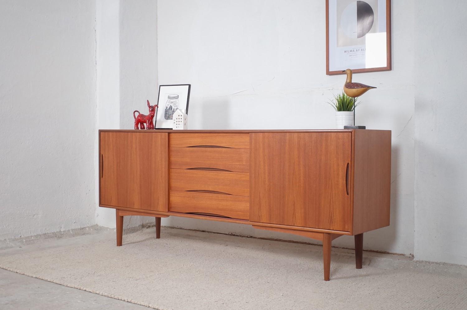 Mid-Century Modern Teak Sideboard from Remløn, Denmark, 1960s For Sale