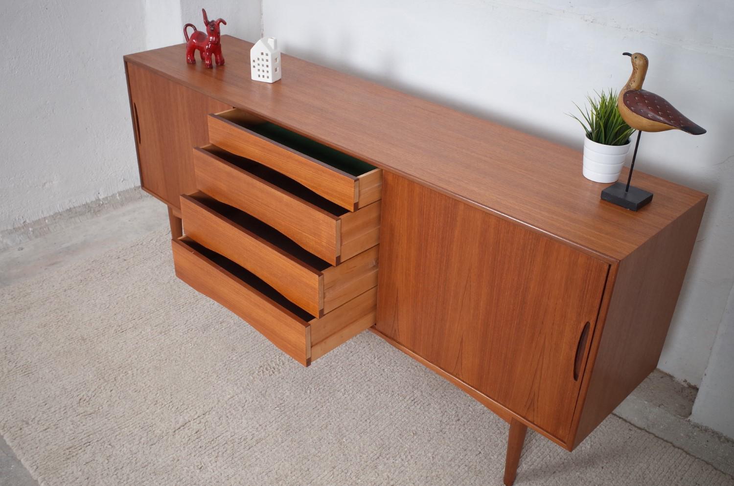 Mid-20th Century Teak Sideboard from Remløn, Denmark, 1960s For Sale