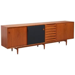 Teak Sideboard Model 29A, Arne Vodder