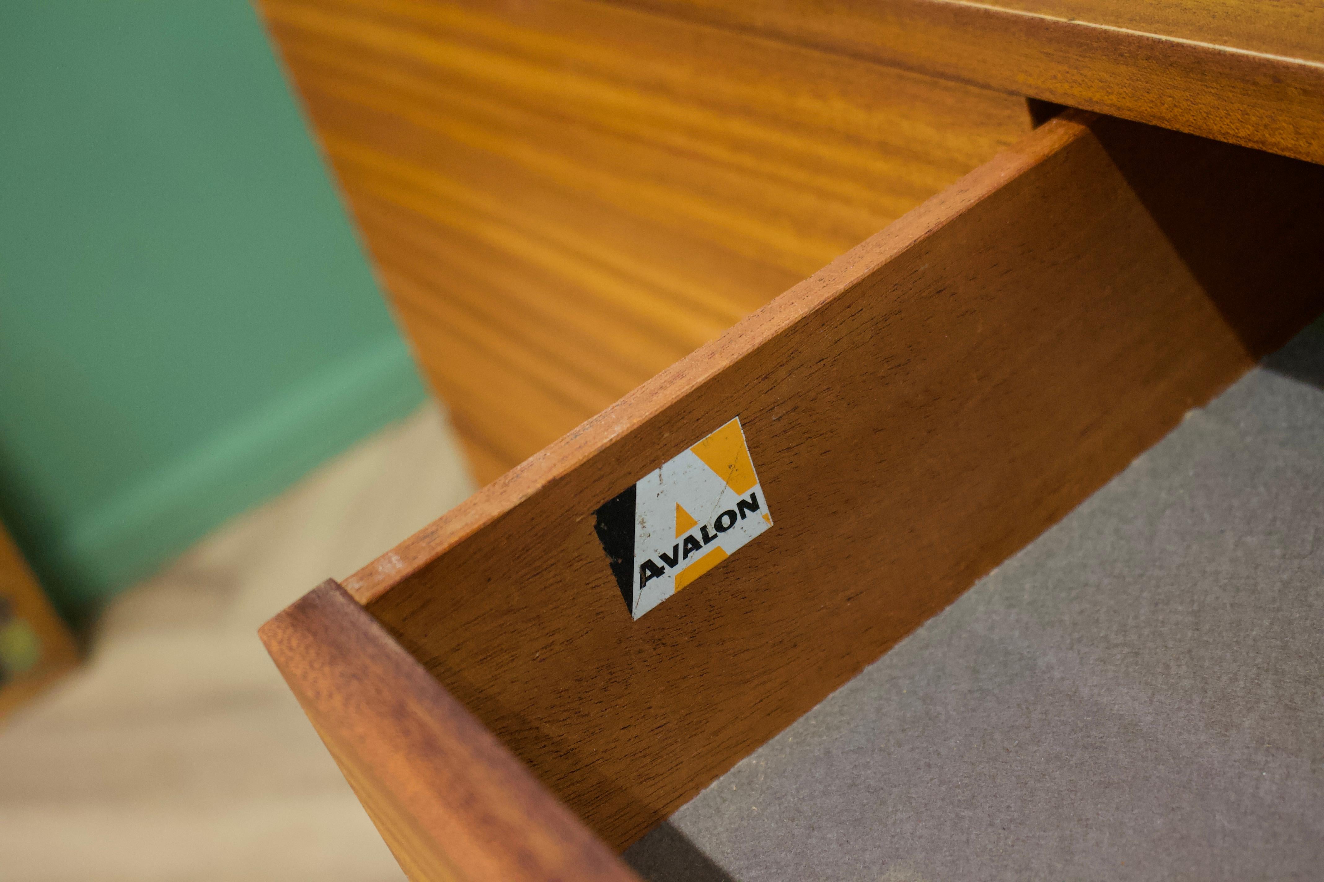 Sideboard oder Getränkeschrank aus Teakholz von Avalon, 1960er Jahre 3