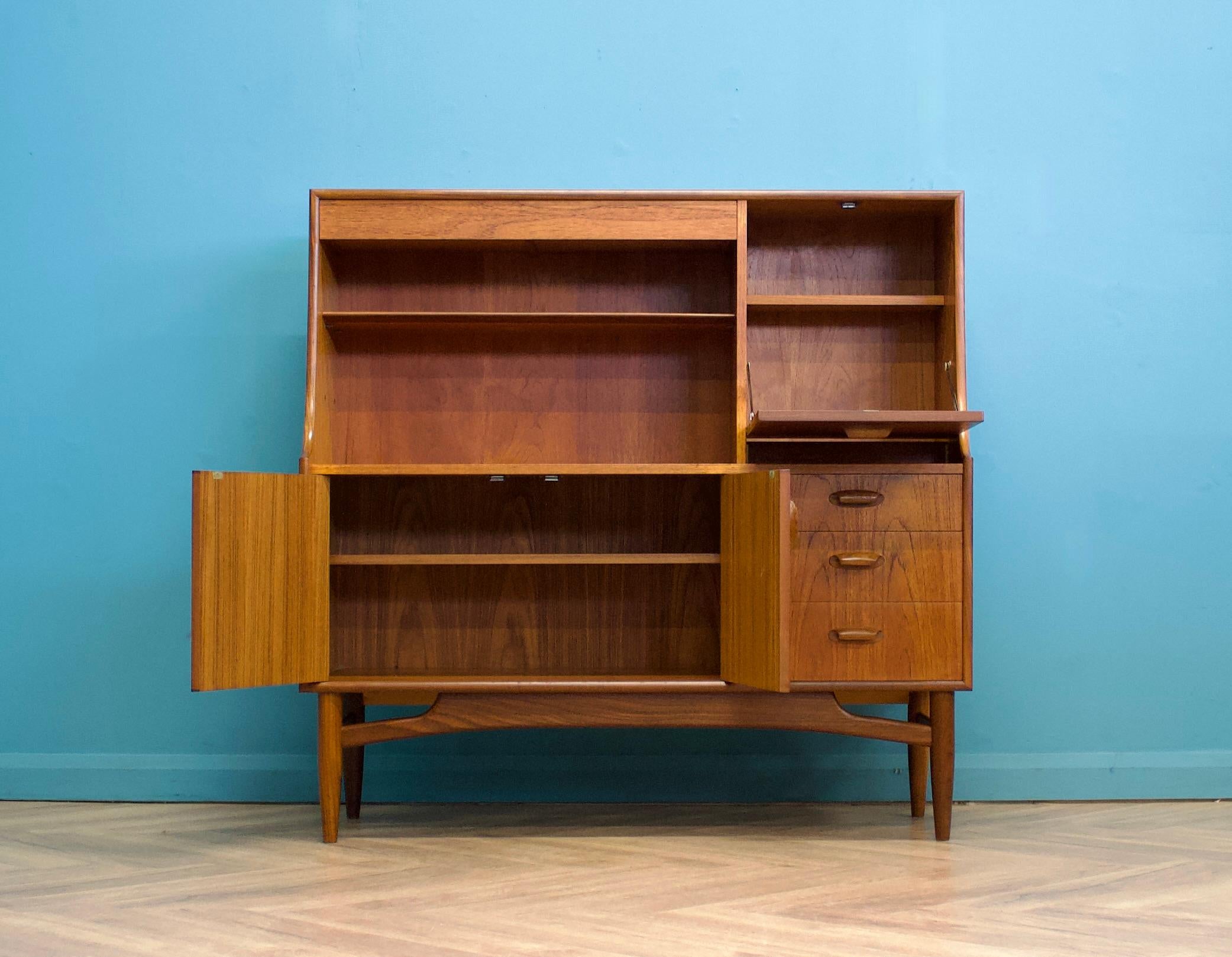 Veneer Teak Sideboard or Highboard from G-Plan, 1960s For Sale