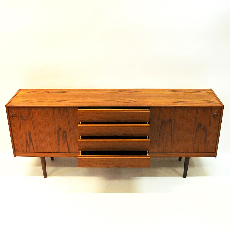Mid-20th Century Teak Sideboard with Beautiful Patterns by Gustav Bahus, 1960s, Norway