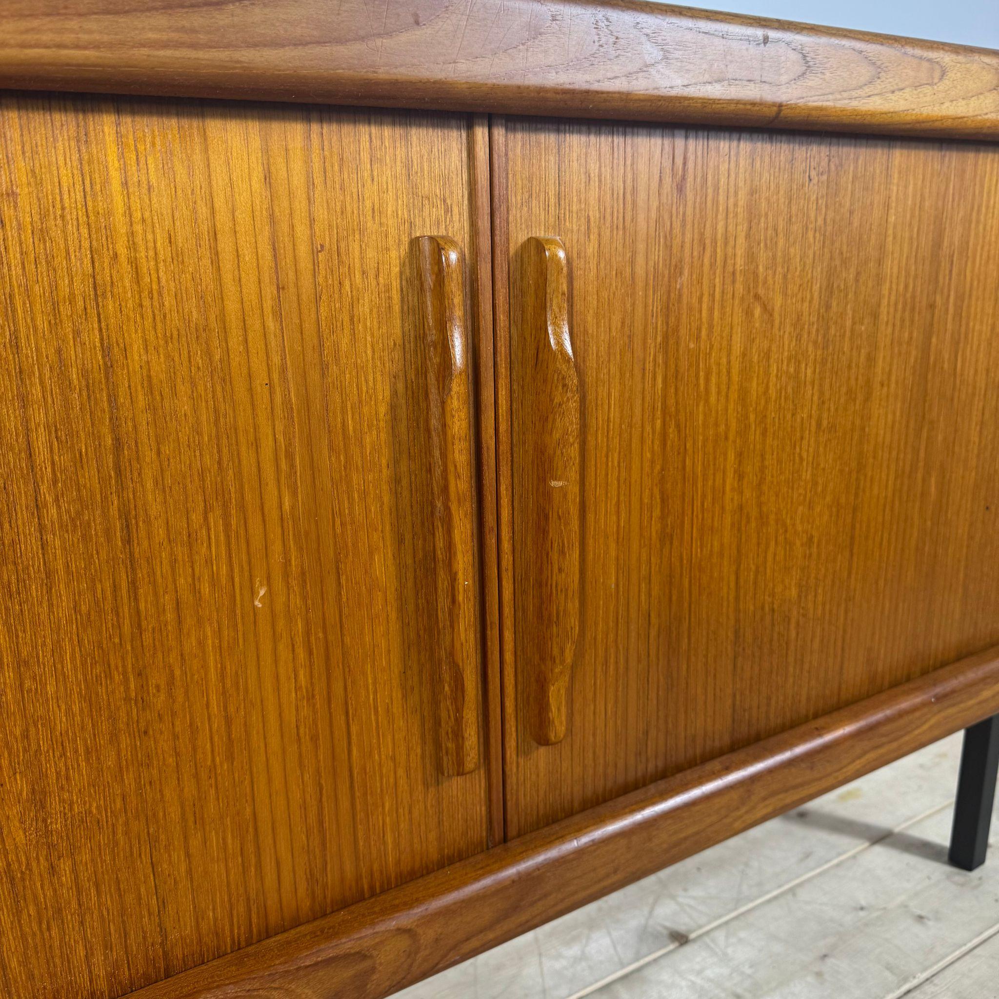 Veneer Teak sideboard with iron legs, Denmark 1960s For Sale