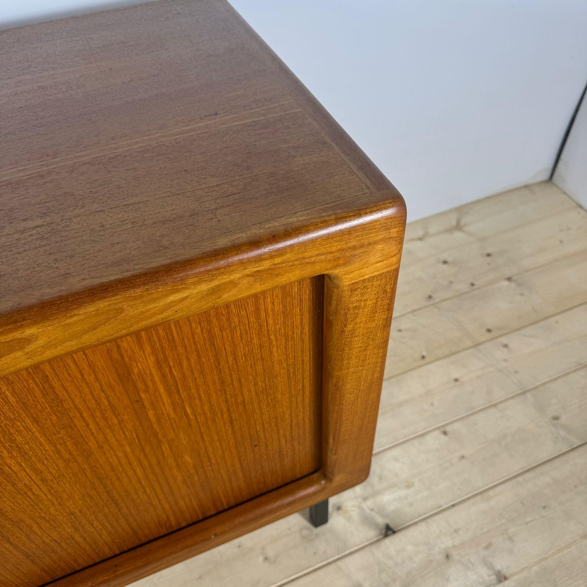 Teak sideboard with iron legs, Denmark 1960s In Good Condition For Sale In Torino, IT
