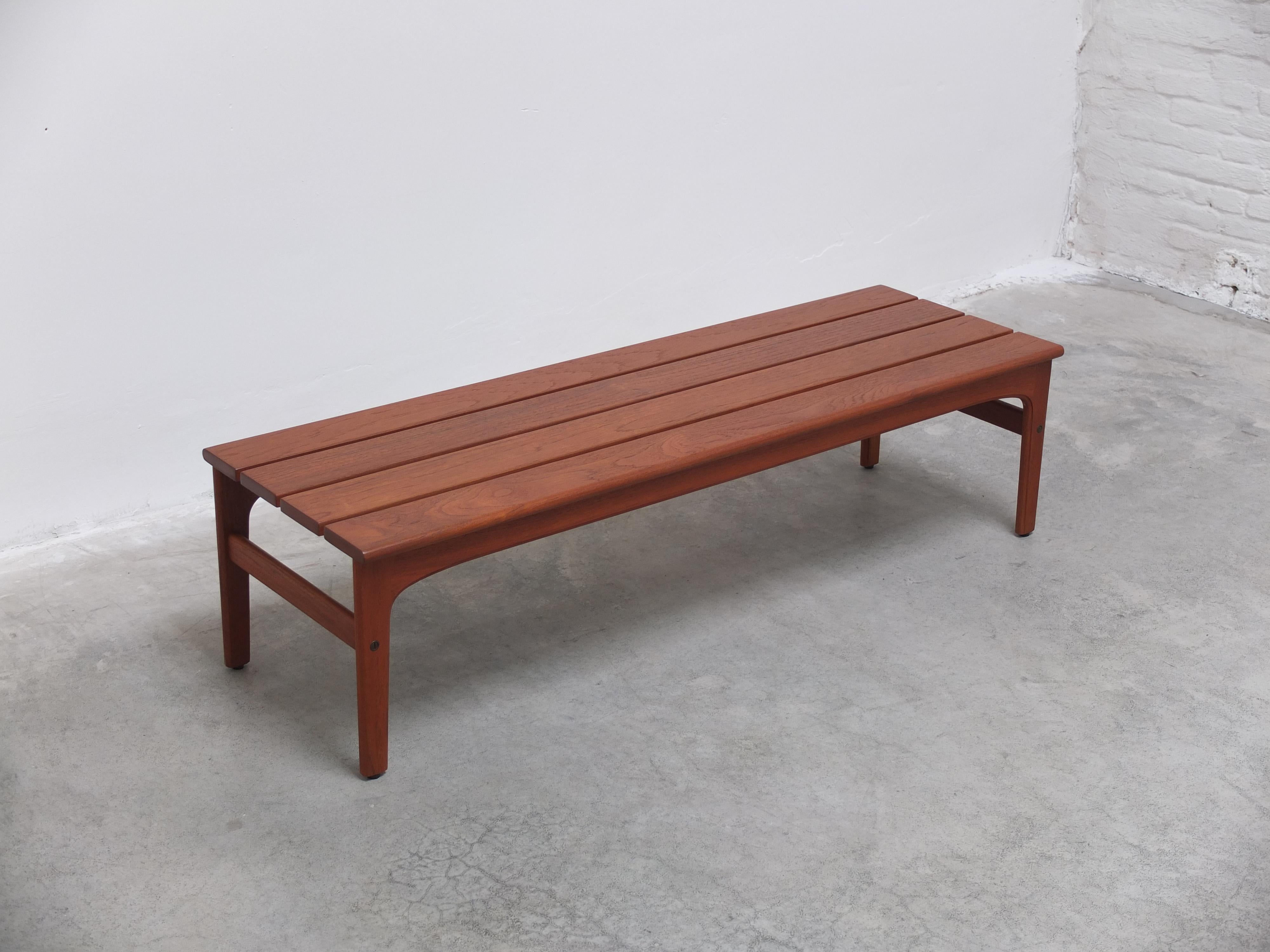Teak Slatted Bench or Coffee Table by Yngvar Sandström for AB Sëffle, 1960s In Good Condition For Sale In Antwerpen, VAN