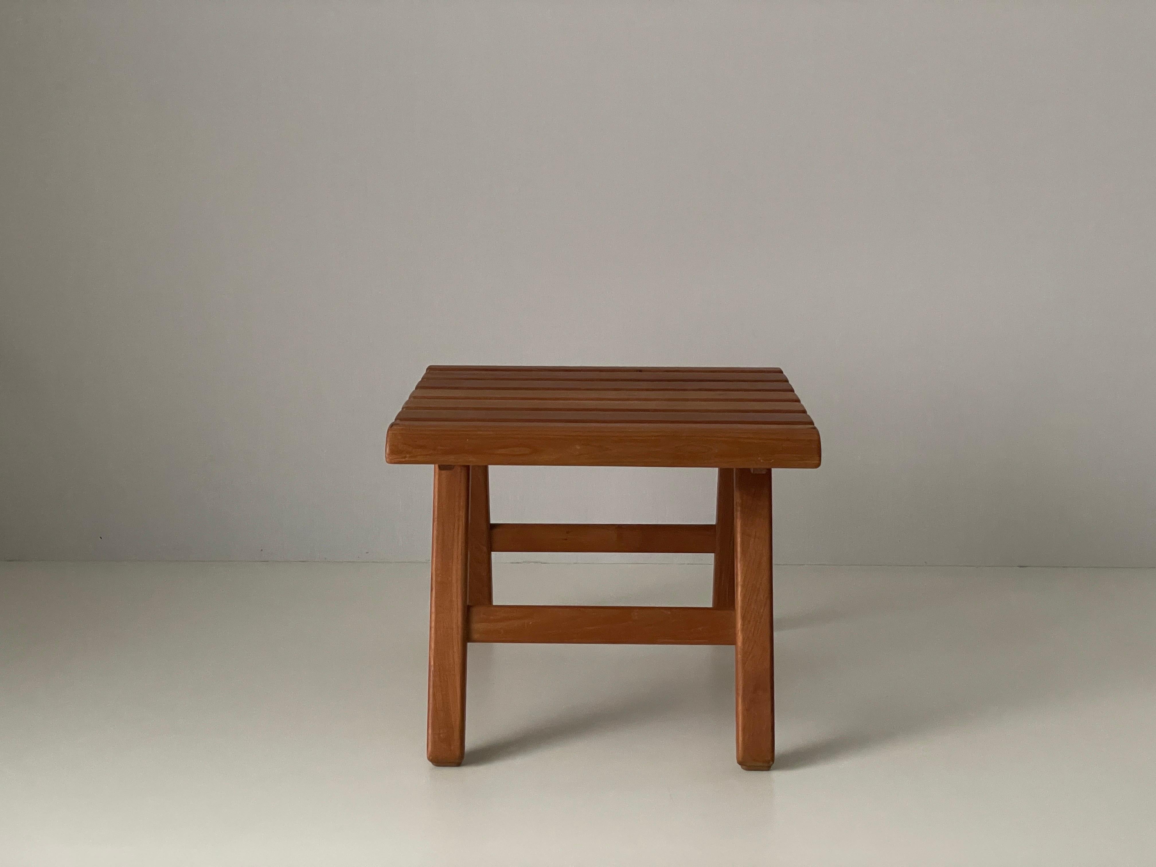 Table basse ou table d'appoint carrée en teck, Allemagne, années 1970 en vente 9