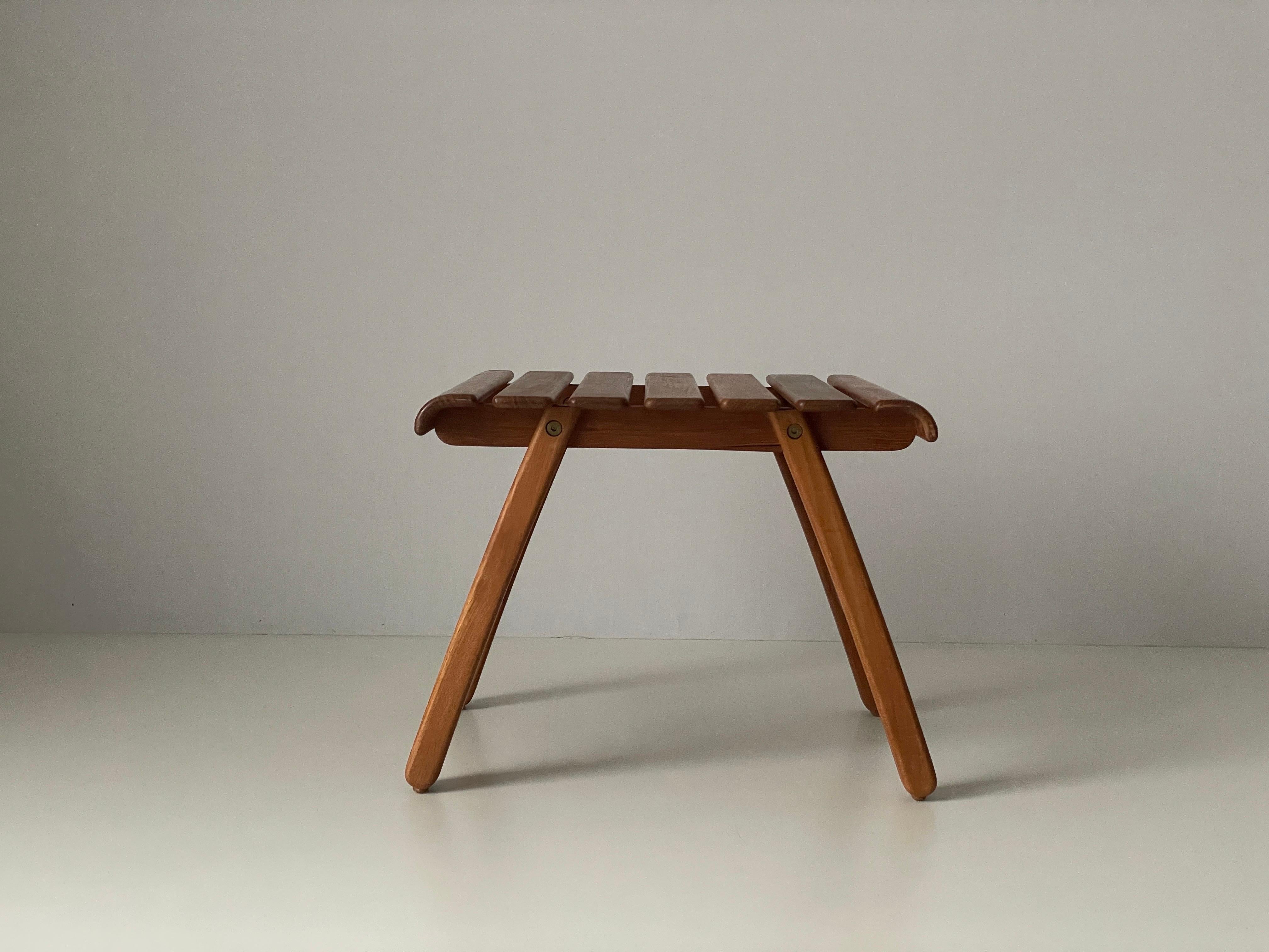 Fin du 20e siècle Table basse ou table d'appoint carrée en teck, Allemagne, années 1970 en vente