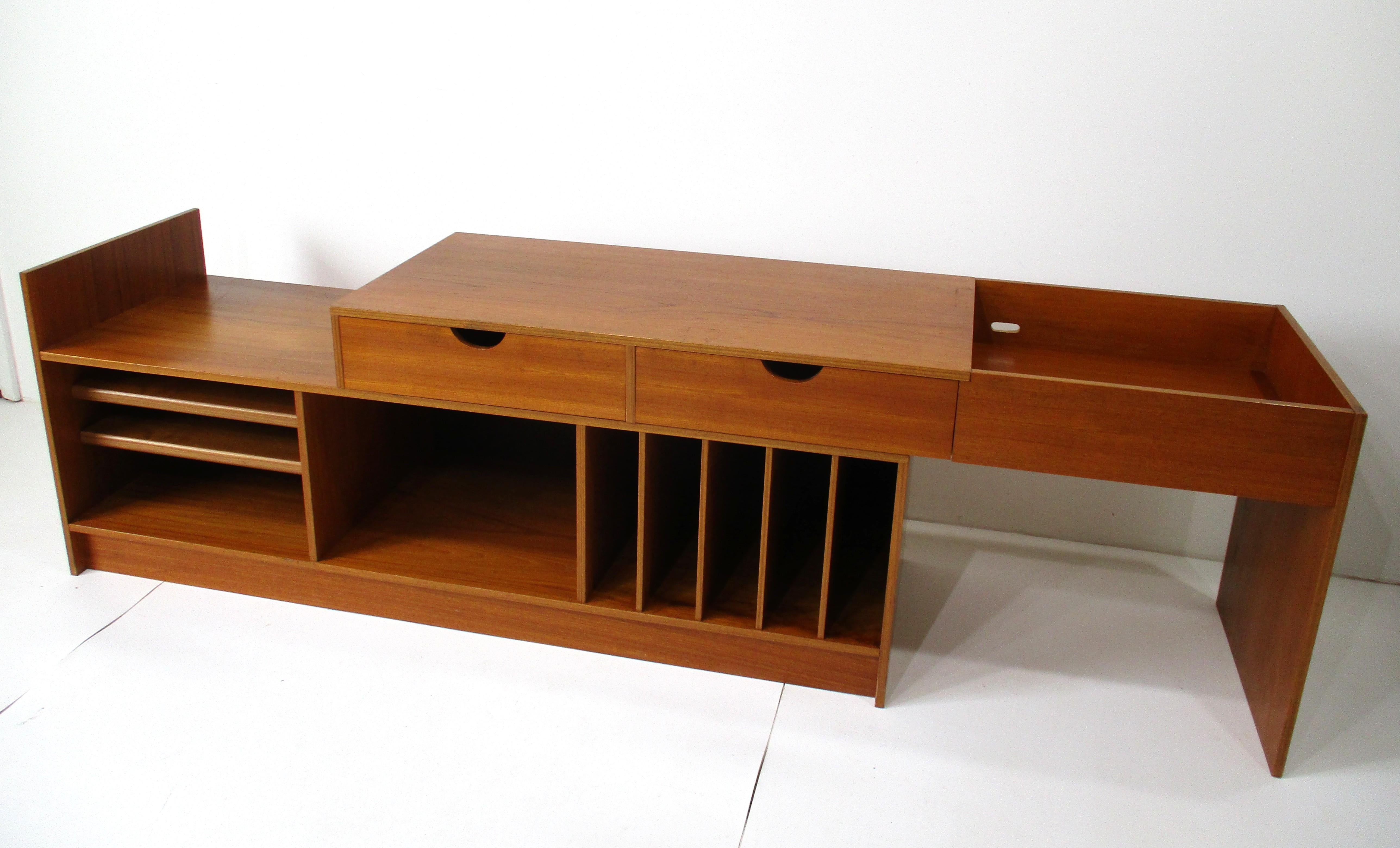 Teak Stereo Record Espandibile 2 pezzi. Mobile da intrattenimento Svezia in vendita 7