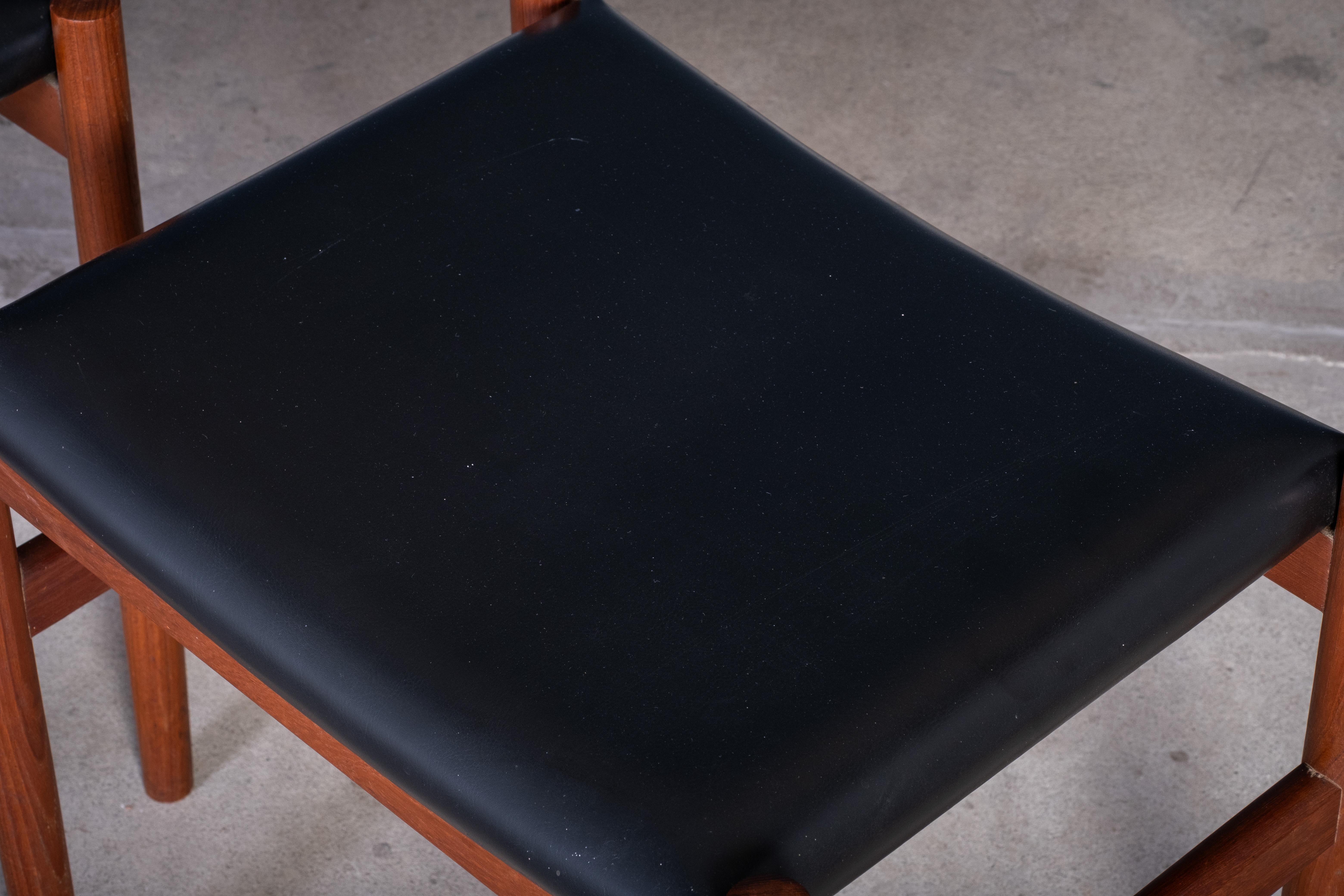 Hocker aus Teakholz mit schwarzer Lederauflage von Spøttrup Møbelfabrik, 1960er Jahre, 2er-Set im Angebot 2