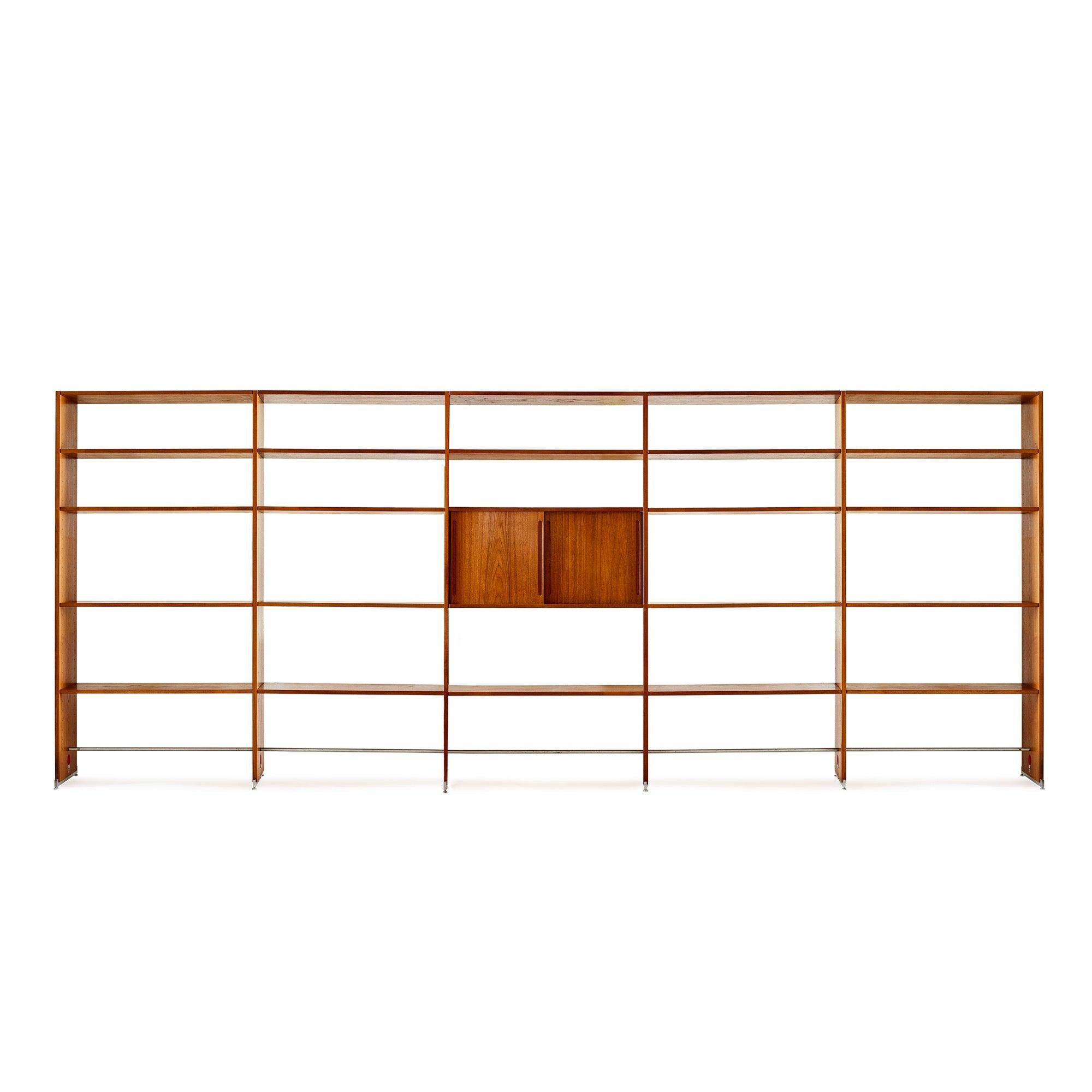 Mueble de almacenamiento de teca de Hans J. Wegner para Ry Mobler en Bueno estado para la venta en Sagaponack, NY