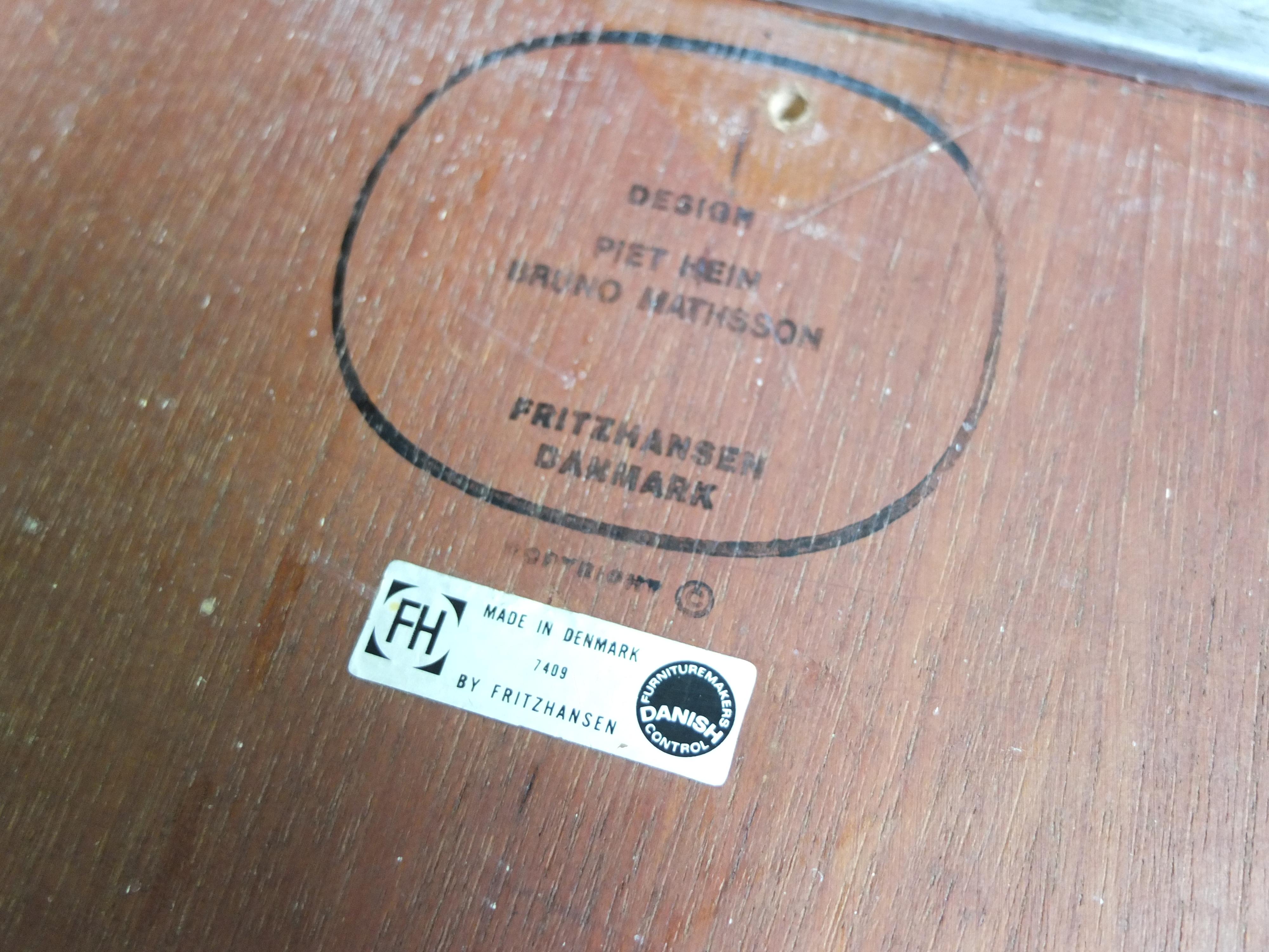 Teak 'Super-Circular' Table by Piet Hein & Bruno Mathsson for Fritz Hansen, 1968 For Sale 7