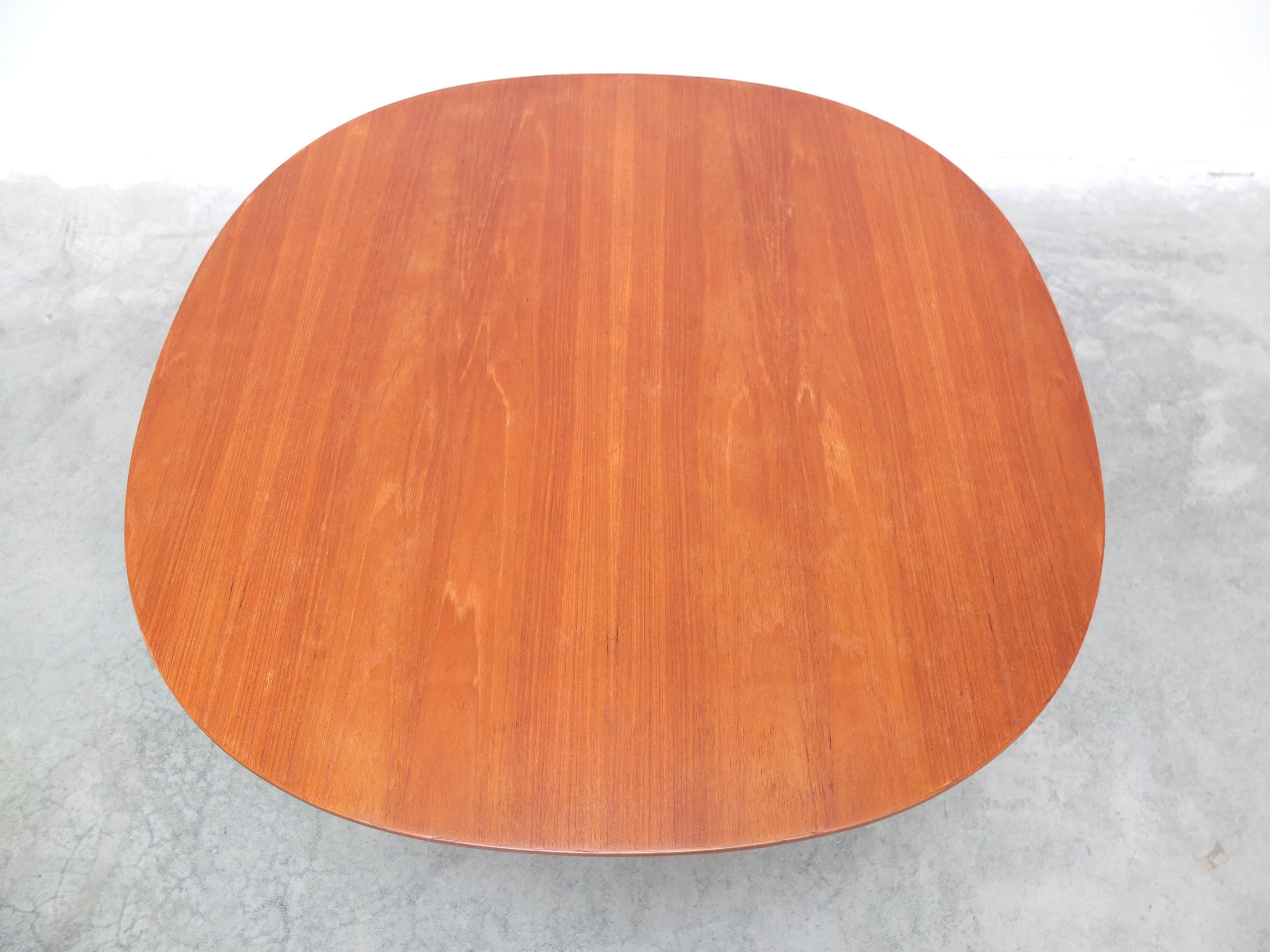 Danish Teak 'Super-Circular' Table by Piet Hein & Bruno Mathsson for Fritz Hansen, 1968 For Sale