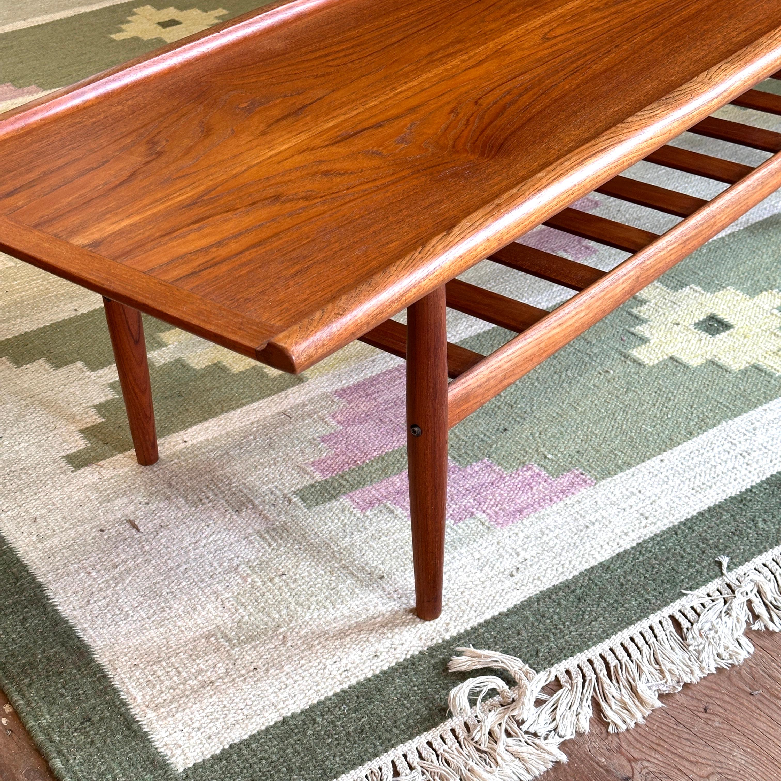 Canadian Teak Surfboard Coffee Table in the Style of Grete Jalk