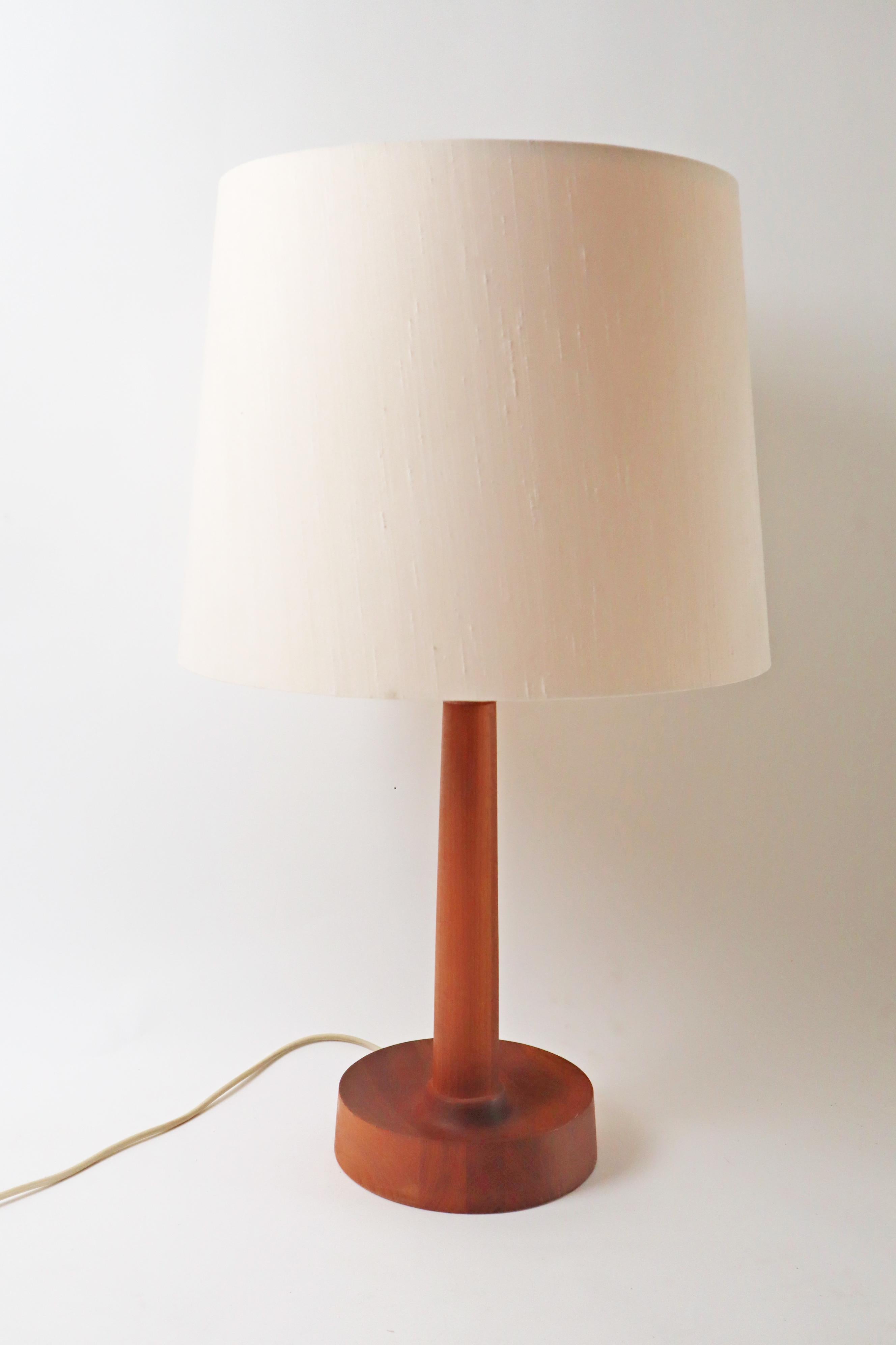 Lampe de bureau Luxus de Suède  Uno & Östen Kristiansson 1970 en vente 3