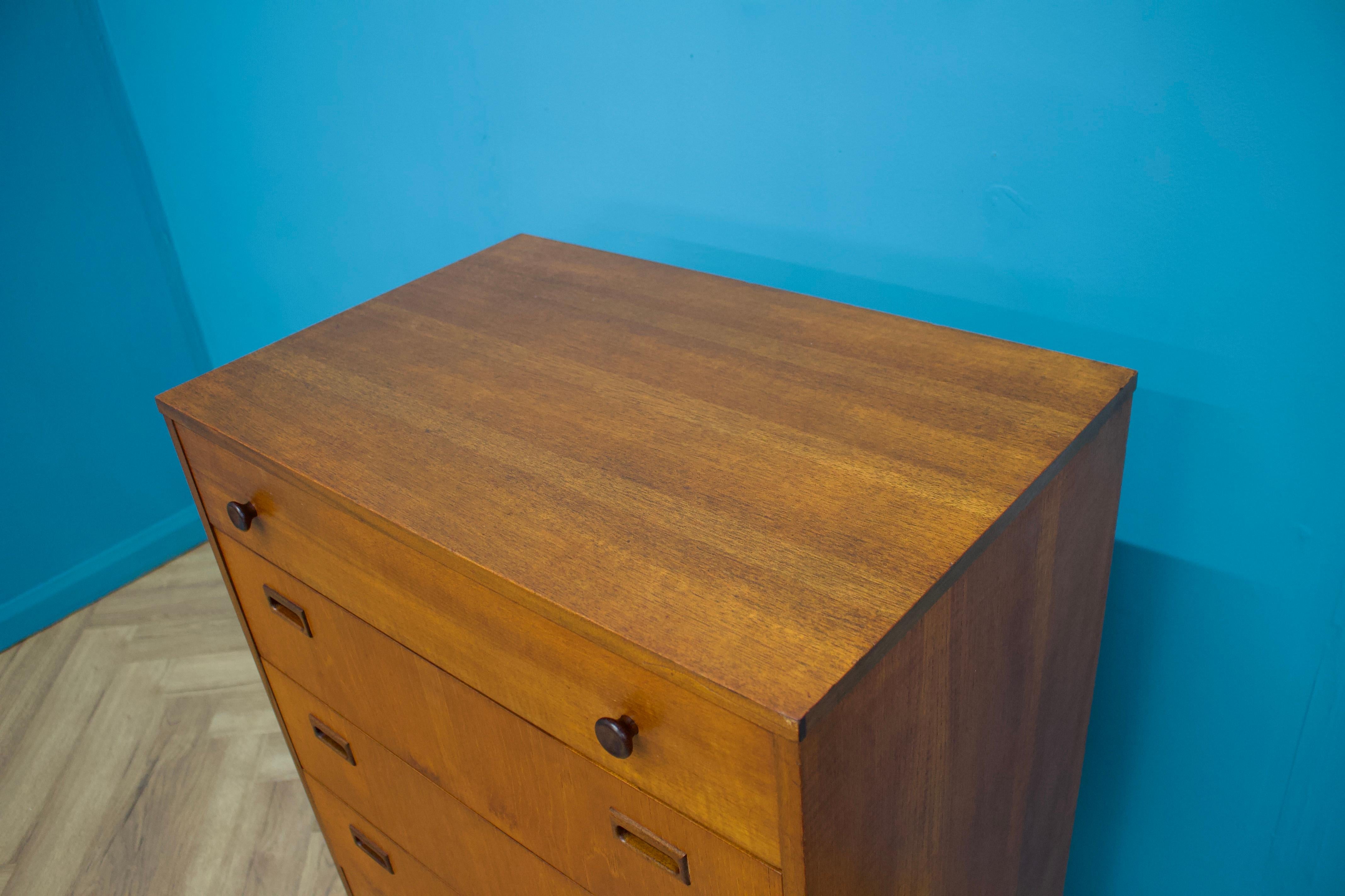 Teak Tallboy Chest of Drawers from Nathan, 1960s In Good Condition For Sale In South Shields, GB