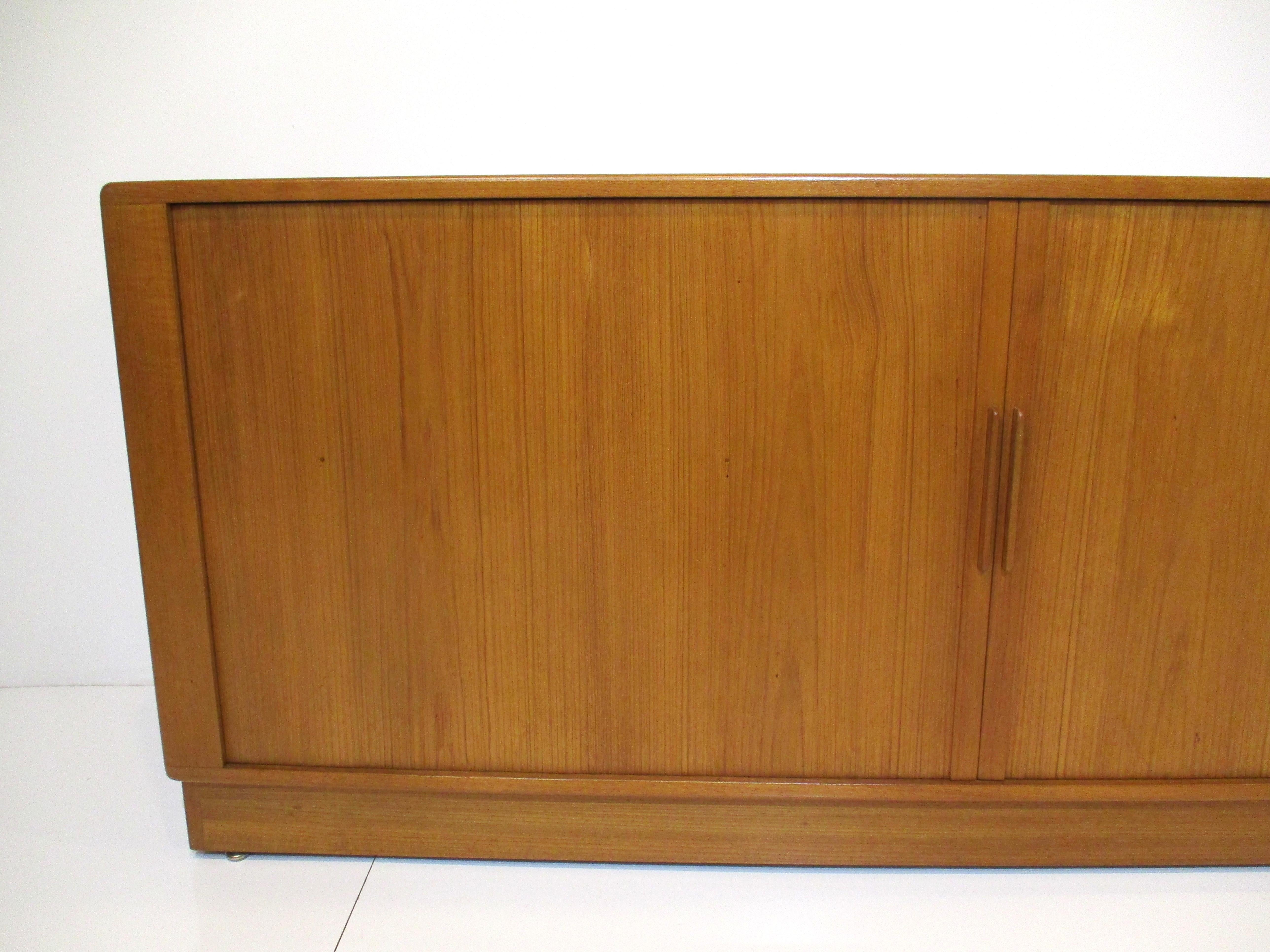 Teak Tambor Door Credenza / Sever by H.P. Hansen Denmark In Good Condition In Cincinnati, OH