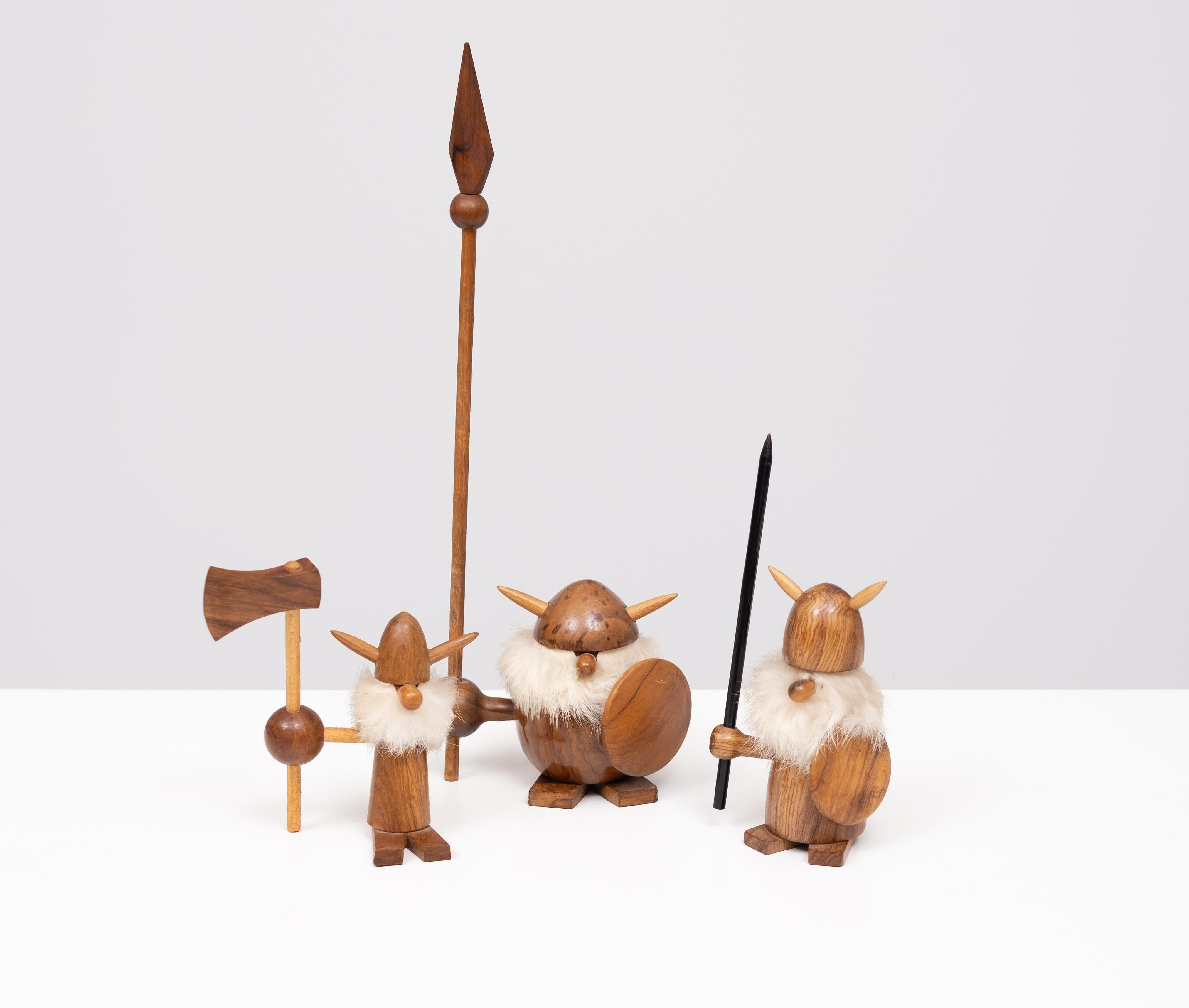 Teak toy Vikings  Kay Bojesen Denmark 1960s For Sale 2