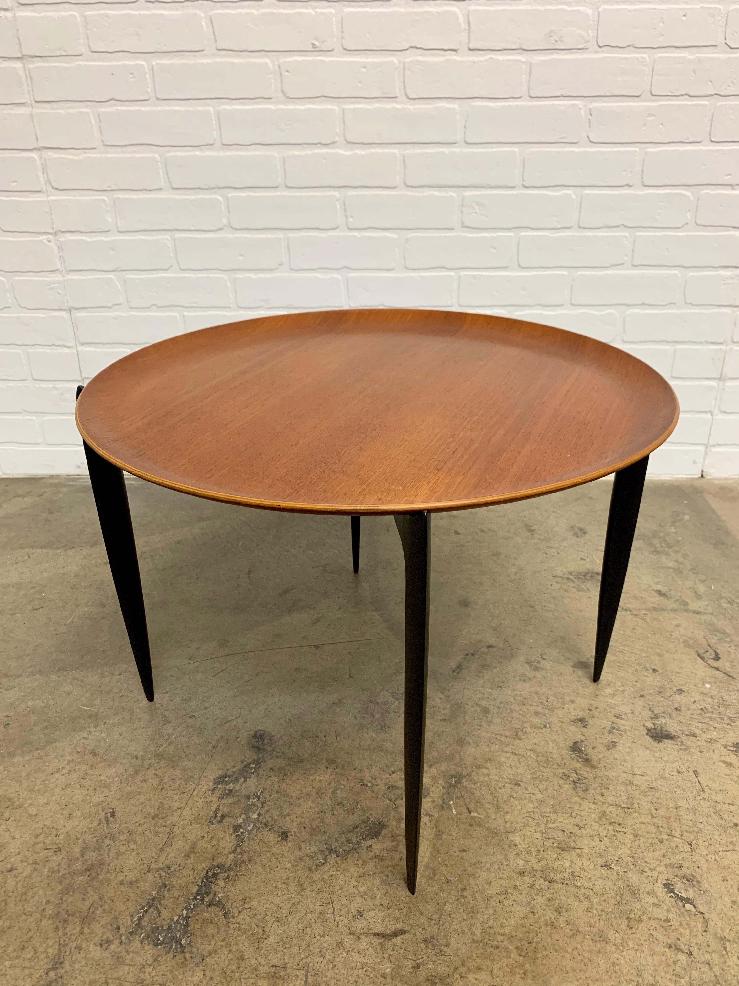 Scandinave moderne Table à plateau en teck de H Engholm et Svend Aage Willumsen pour Fritz Hansen en vente