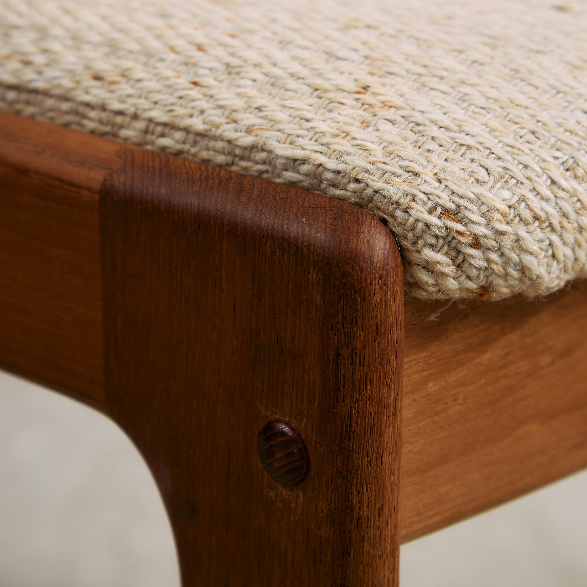 Sedia Uldum in teak di Johannes Andersen per Uldum Møbelfabrik, anni '60 in vendita 7
