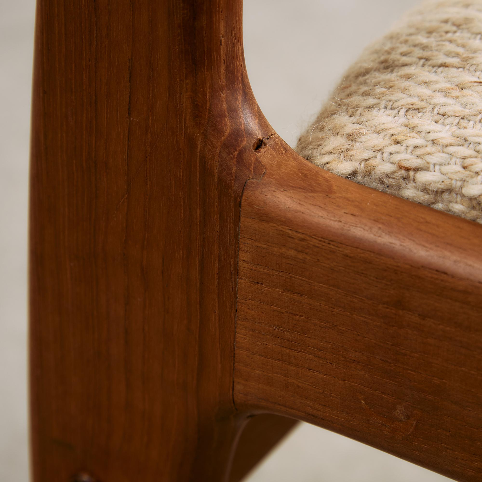 Sedia Uldum in teak di Johannes Andersen per Uldum Møbelfabrik, anni '60 in vendita 8