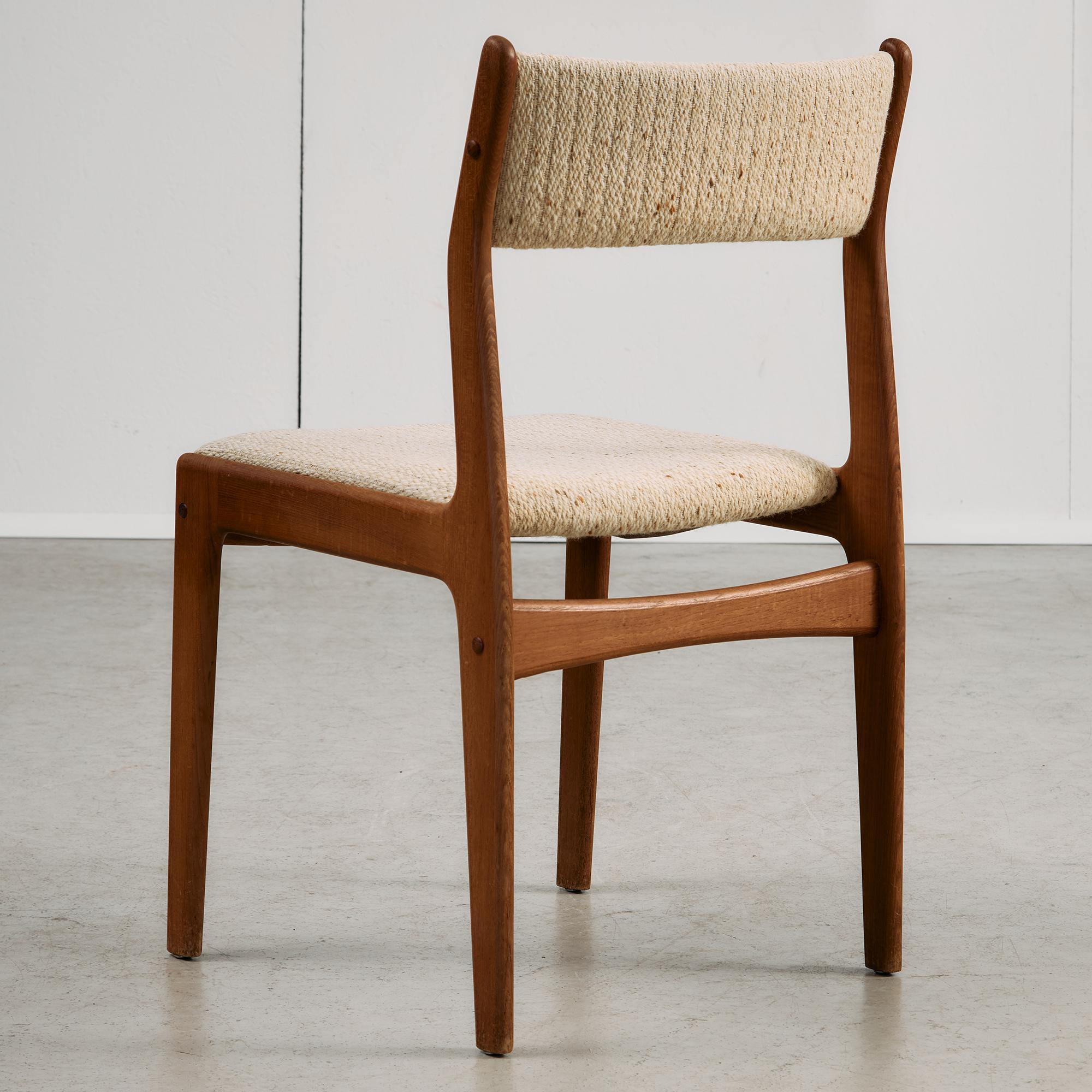 Metà XX secolo Sedia Uldum in teak di Johannes Andersen per Uldum Møbelfabrik, anni '60 in vendita