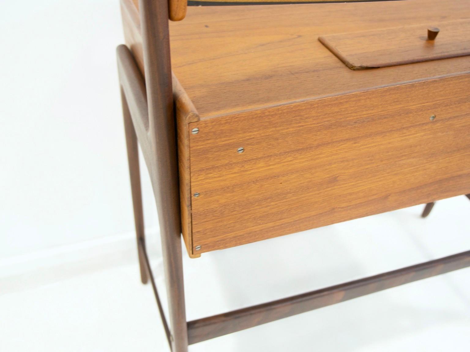 Teak Vanity Table with Mirror by Svend Åge Madsen For Sale 4