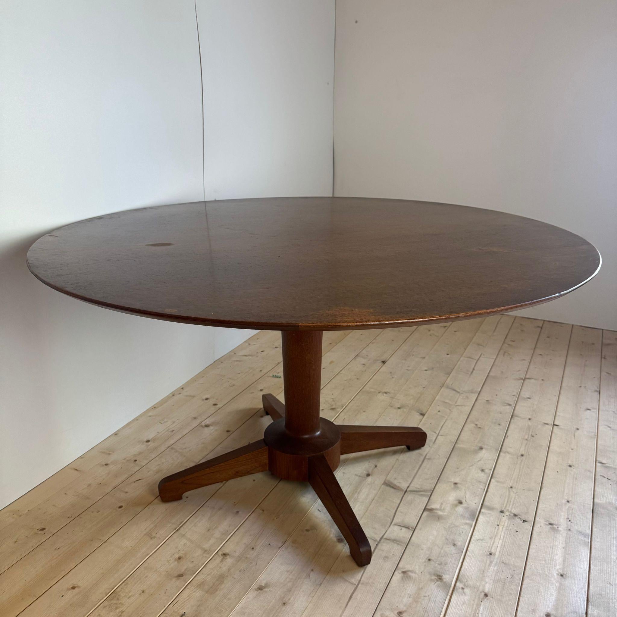 Runder Esstisch aus Teakholz, Dänemark 1960