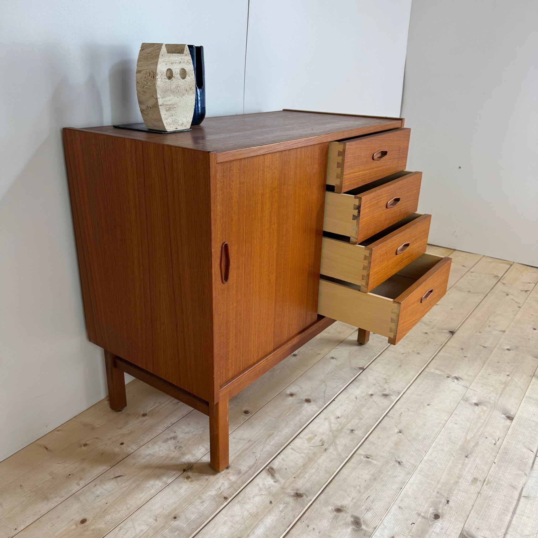 Danish Teak vintage sideboard with drawers, Denmark 1960 For Sale
