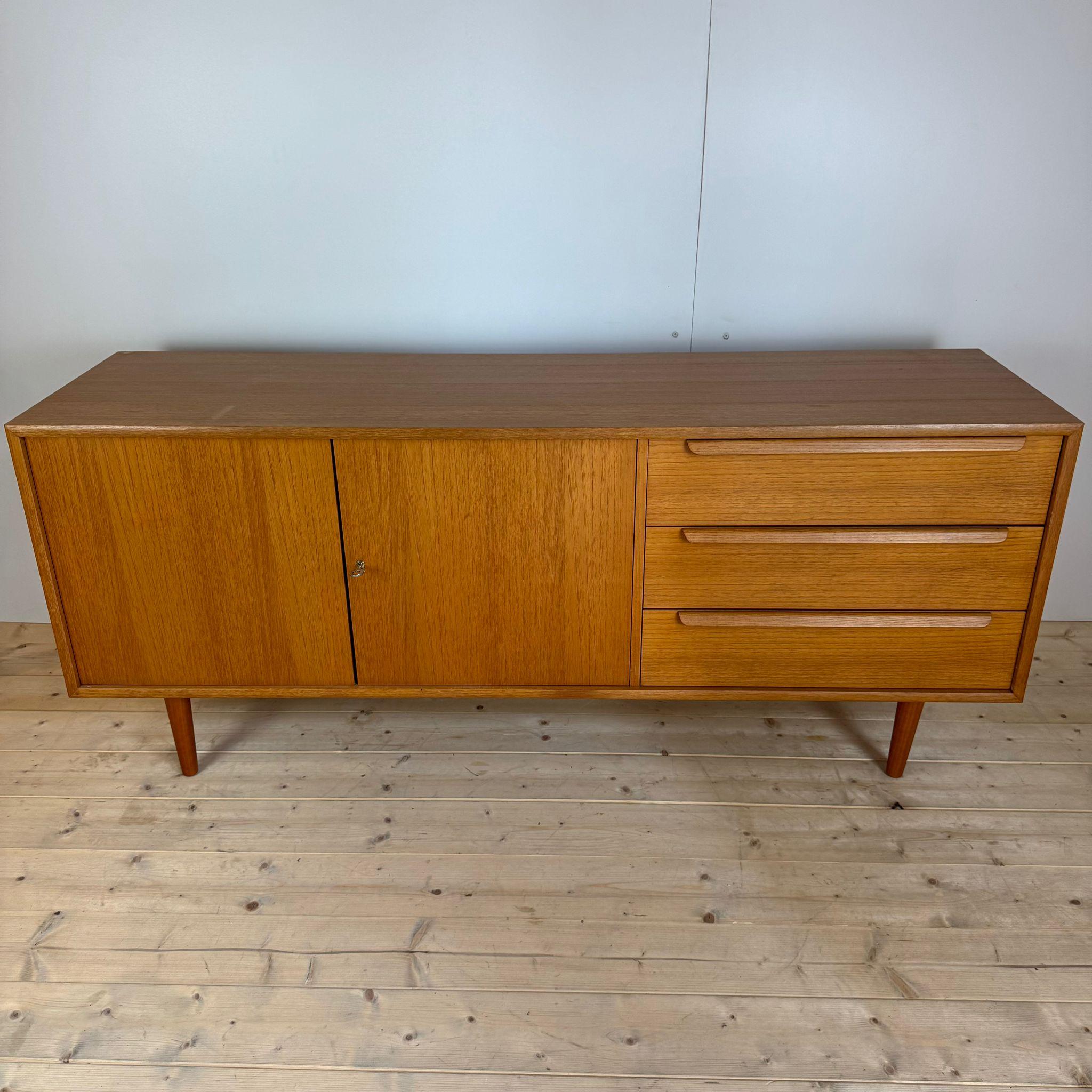 Teak vintage sideboard with drawers, Denmark 1960 For Sale 4
