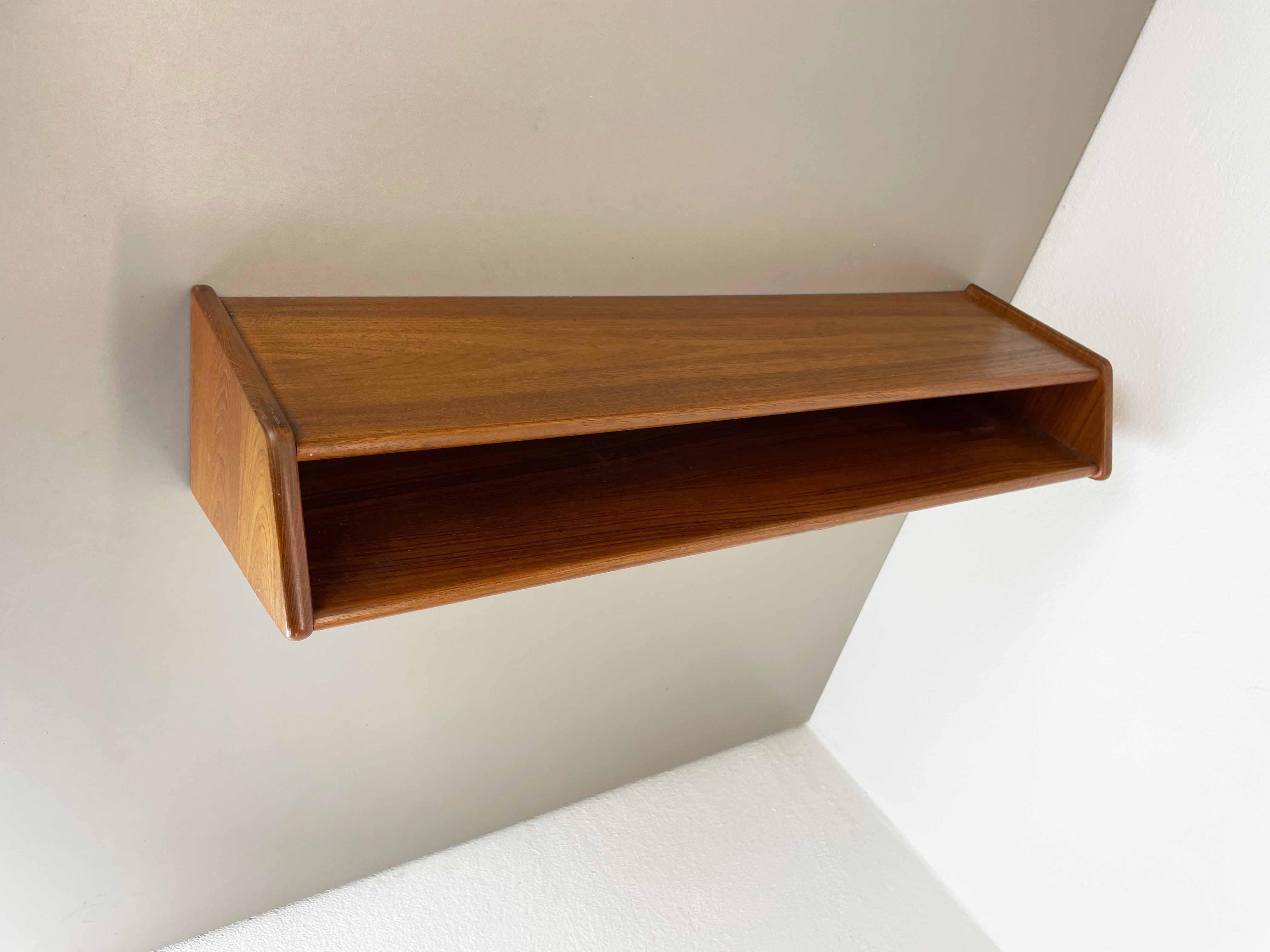 Danese Pannello da parete in teak n. 22 Kai Kristiansen per Aksel Kjersgaard, Odder, Danimarca 1960 in vendita